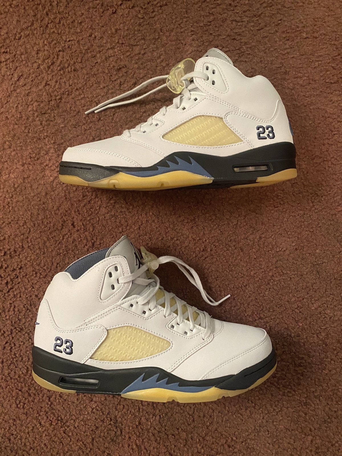image of Jordan 5 A Ma Maniere Dawn Shoes in White, Men's (Size 10)