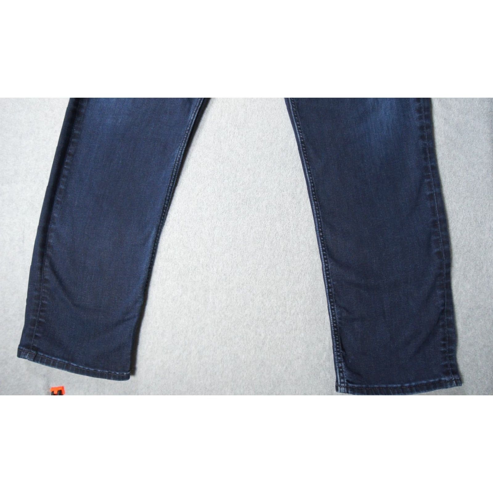 Banana Republic Banana Republic Jeans Mens 36x31 Blue Denim Slim Fit Traveler Stretch 5-Pocket Design Cotton Blend Vintage No Size US 36 / EU 52 - 3 Thumbnail