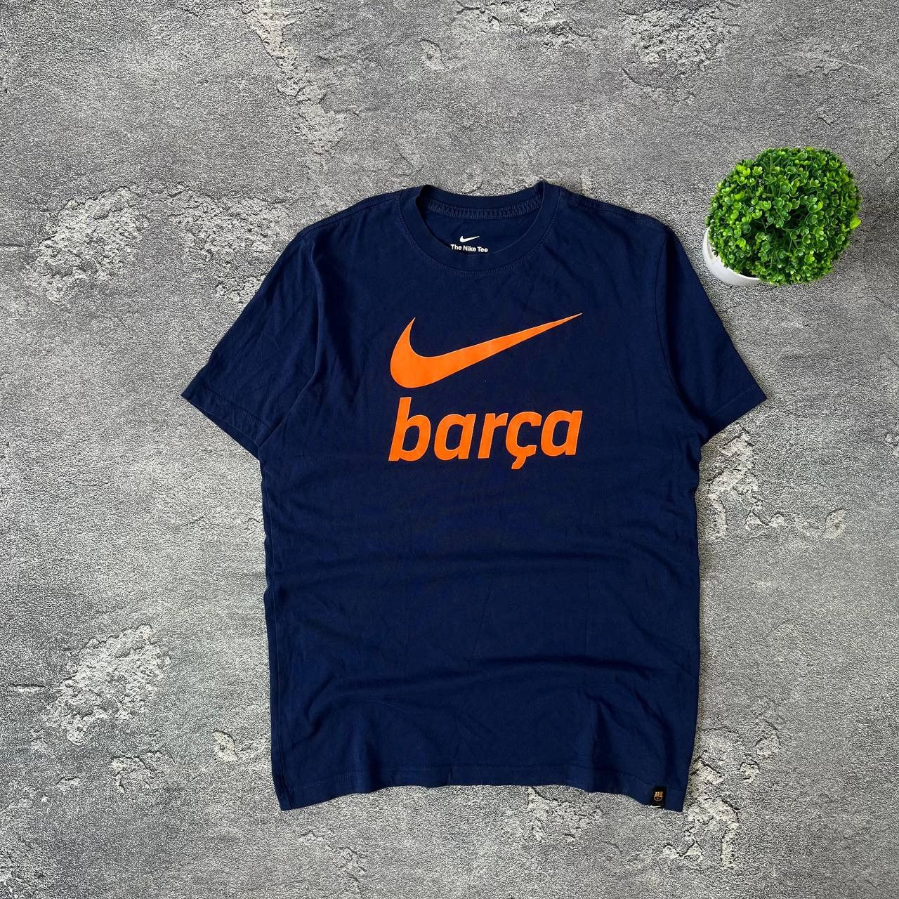 Nike Vintage Barcelona Nike tee big logo Barca swoosh size M Size US M / EU 48-50 / 2 - 1 Thumbnail