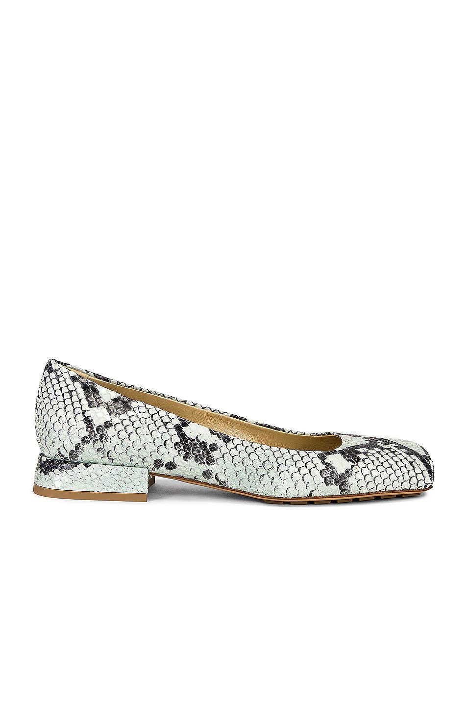 Bottega Veneta o1y0725 Ballet Flats in Sage Green/Black Size US 7 / IT 37 - 1 Thumbnail
