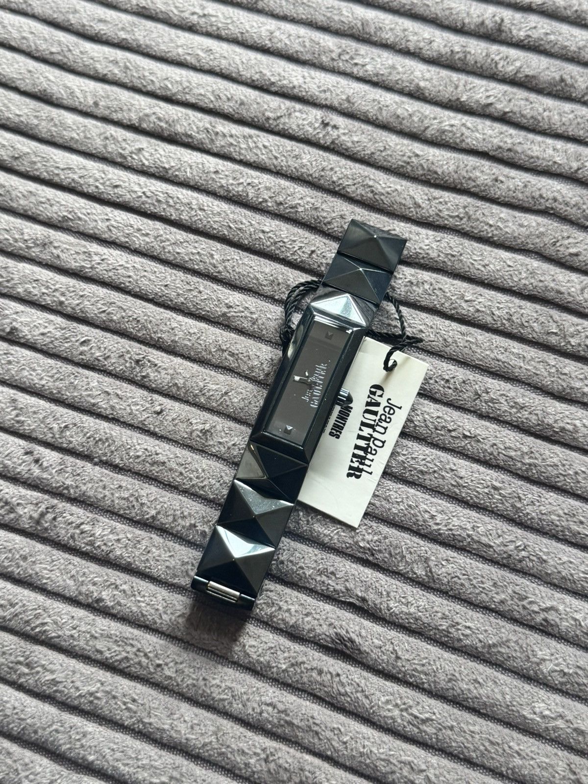 Vintage Vintage Jean Paul Gaultier Archive Unisex Bracelet Watch Size ONE SIZE - 1 Thumbnail