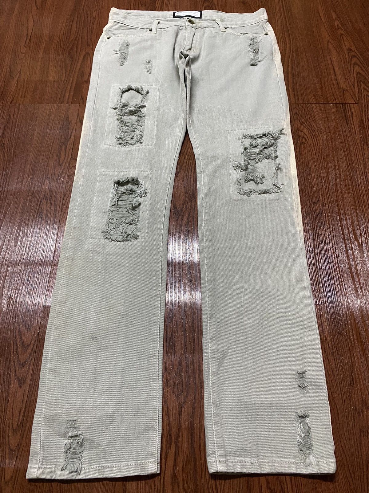 Japanese Brand Vintage Japanese Brand Distressed Loose Jeans Size US 32 / EU 48 - 1 Thumbnail