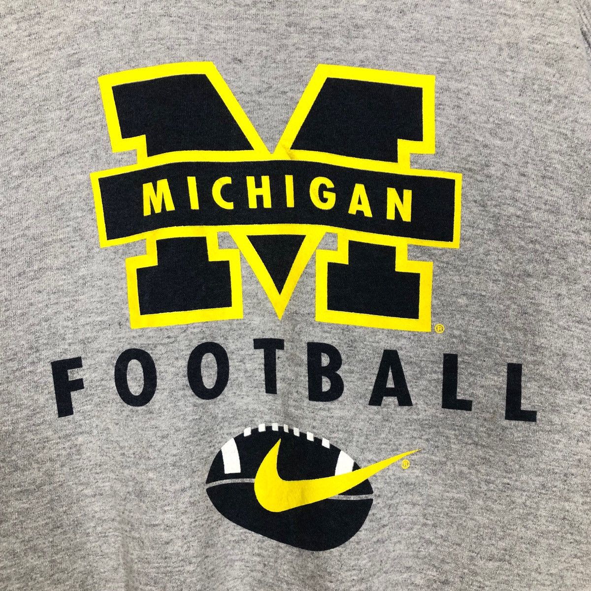 NCAA Vintage 90s Nike Swoosh X University Of Michigan Sweatshirt Size US XL / EU 56 / 4 - 7 Thumbnail