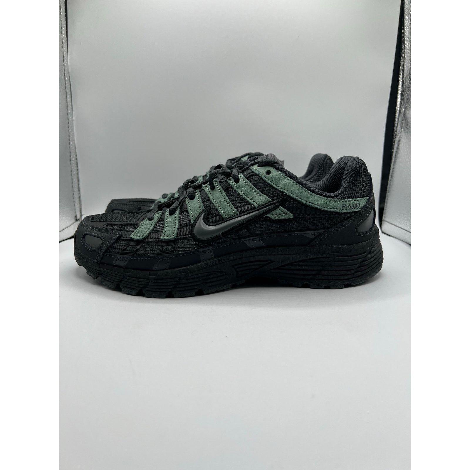 Nike Nike P-6000 “Anthracite Clay Green” size 5.5Y/7 womens Size US 5.5 / EU 38 - 1 Thumbnail