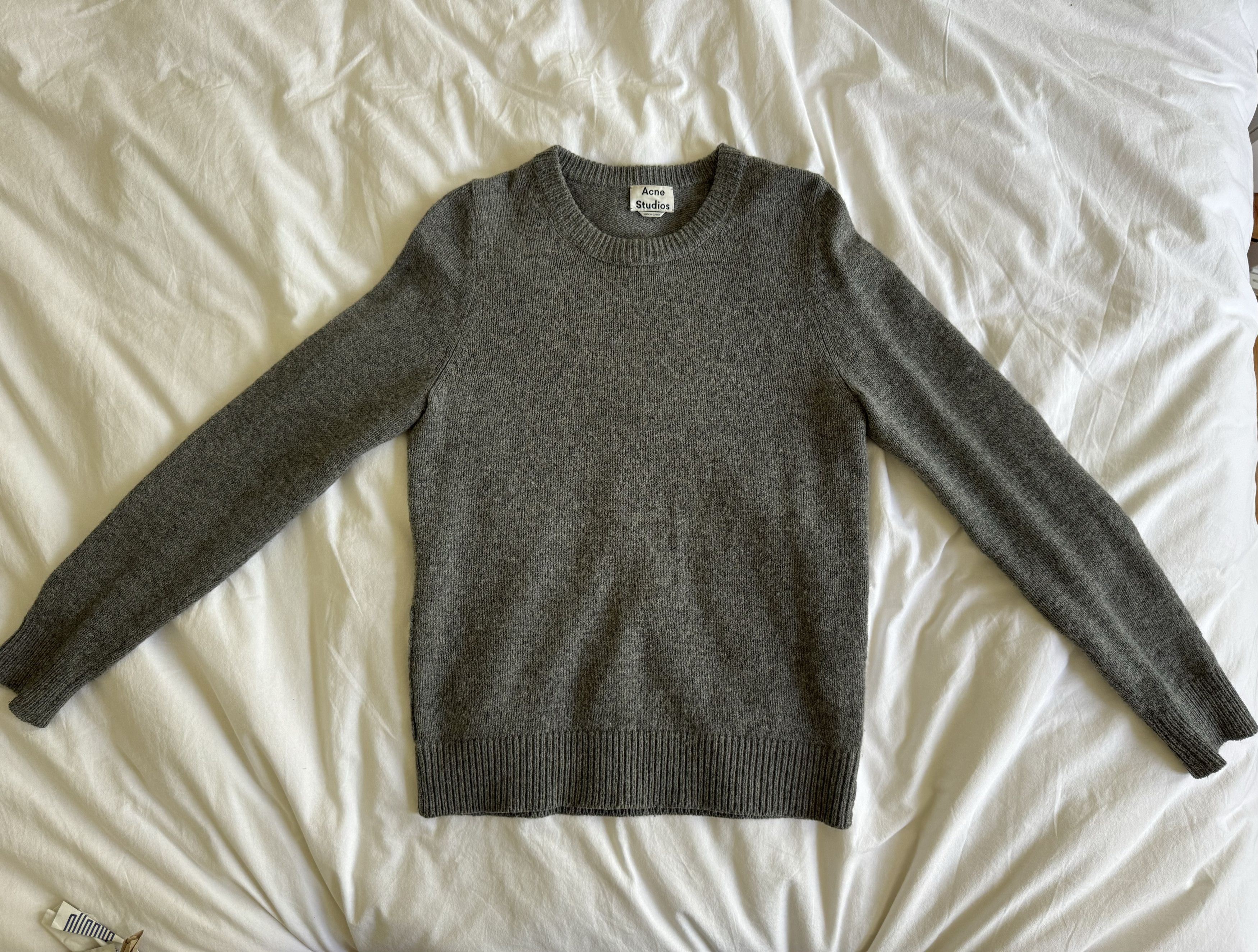 image of Acne Studios Acne Sweater Kai Reverse Paw16 in Grey, Men's (Size Medium)
