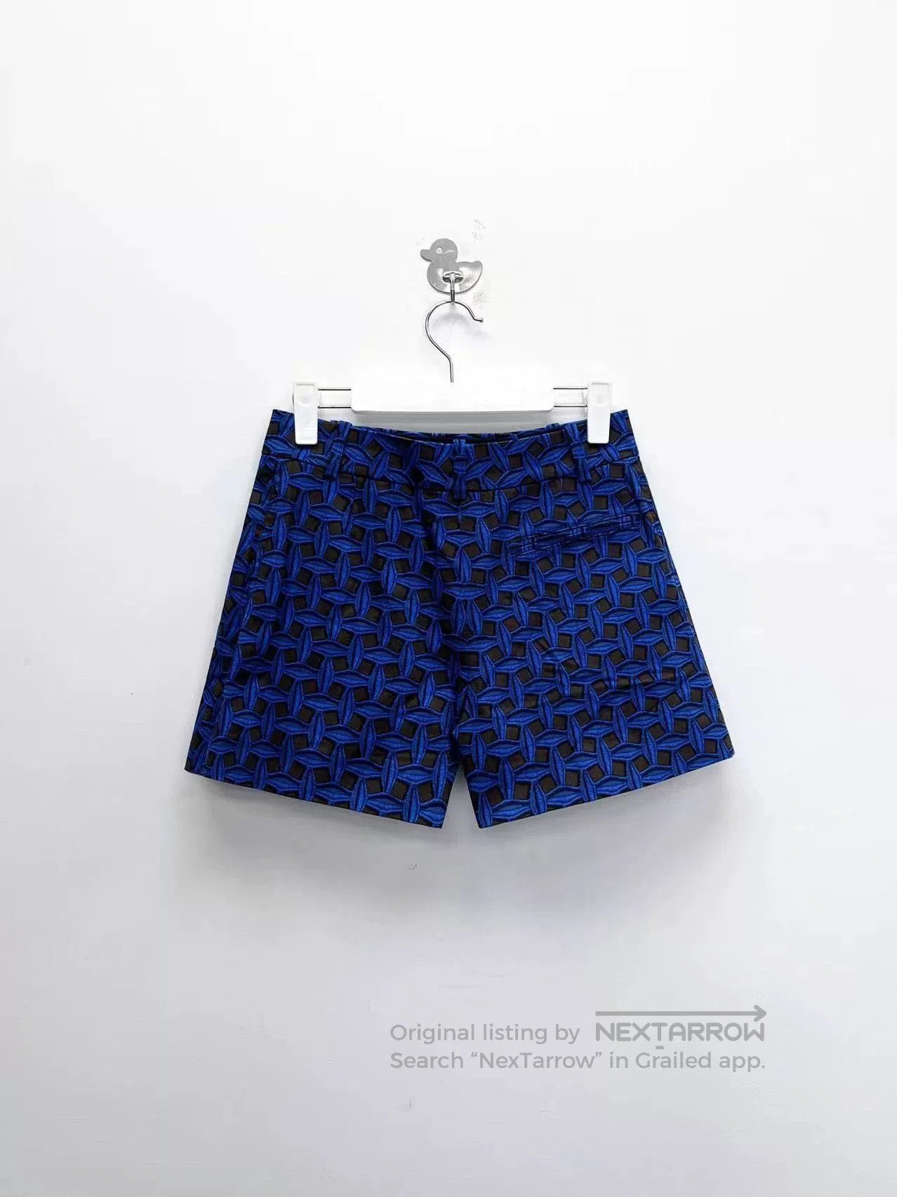 Louis Vuitton Louis Vuitton Blue Logo Embroidered Shorts. Size 35" - 2 Thumbnail