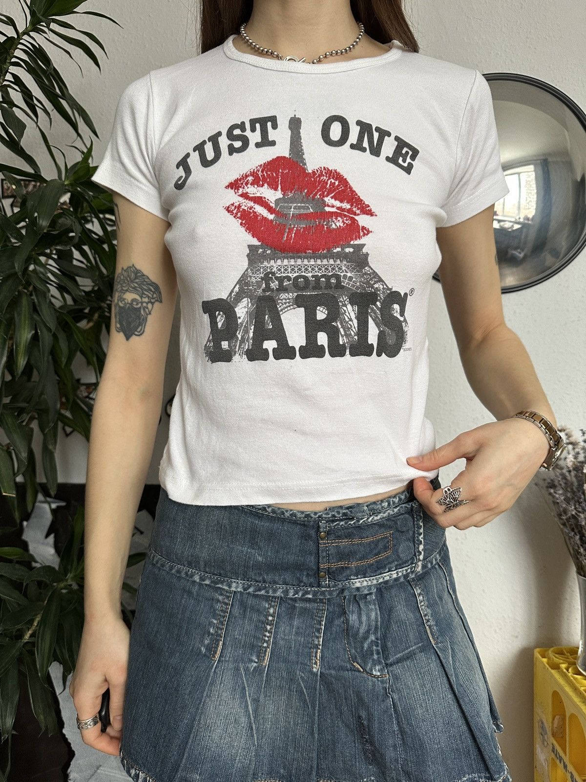 Vintage Just one from Paris Cute Sexy Baby Tee y2k 00s Size S / US 4 / IT 40 - 6 Thumbnail