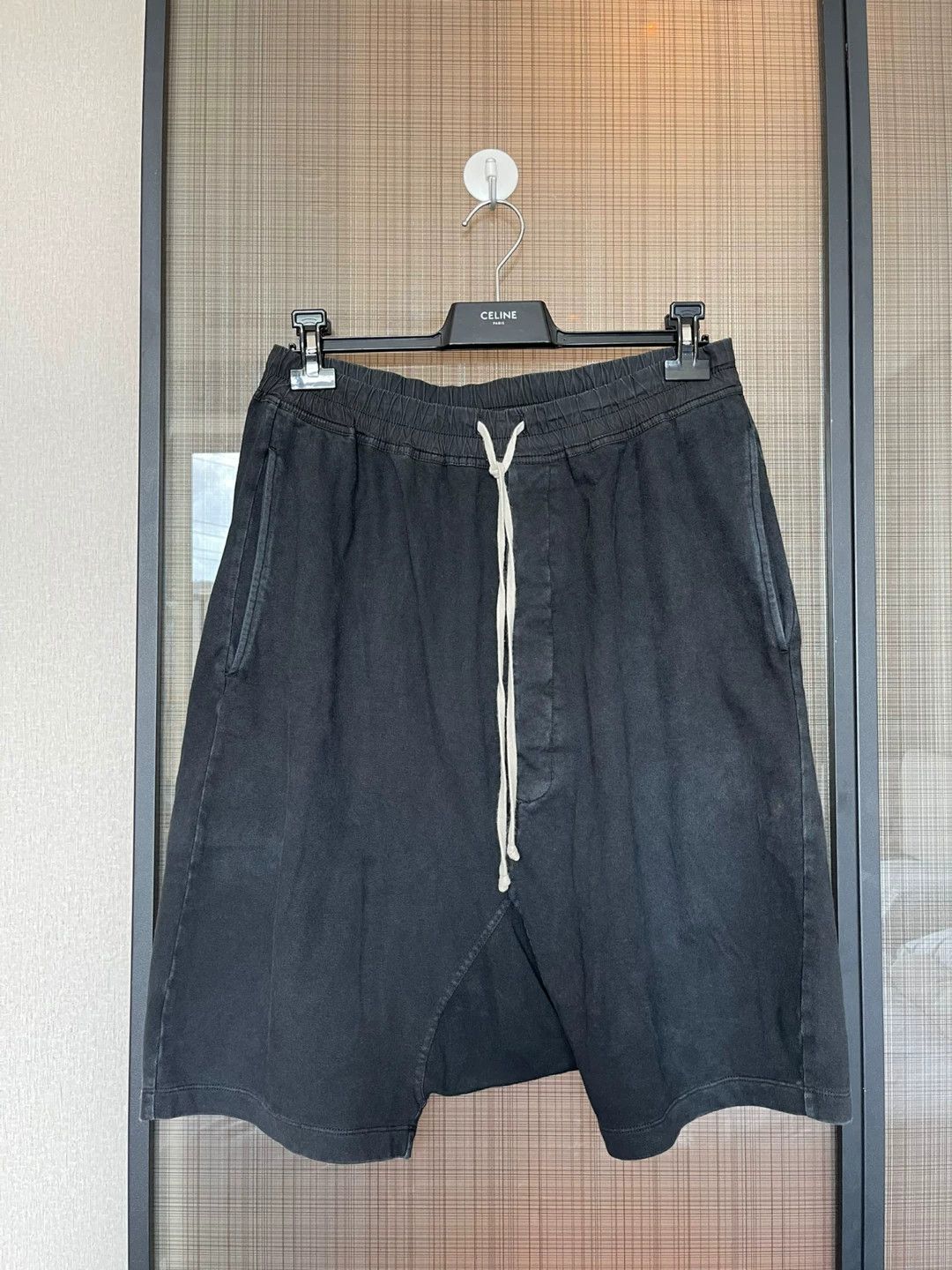 black relaxed fit men's shorts