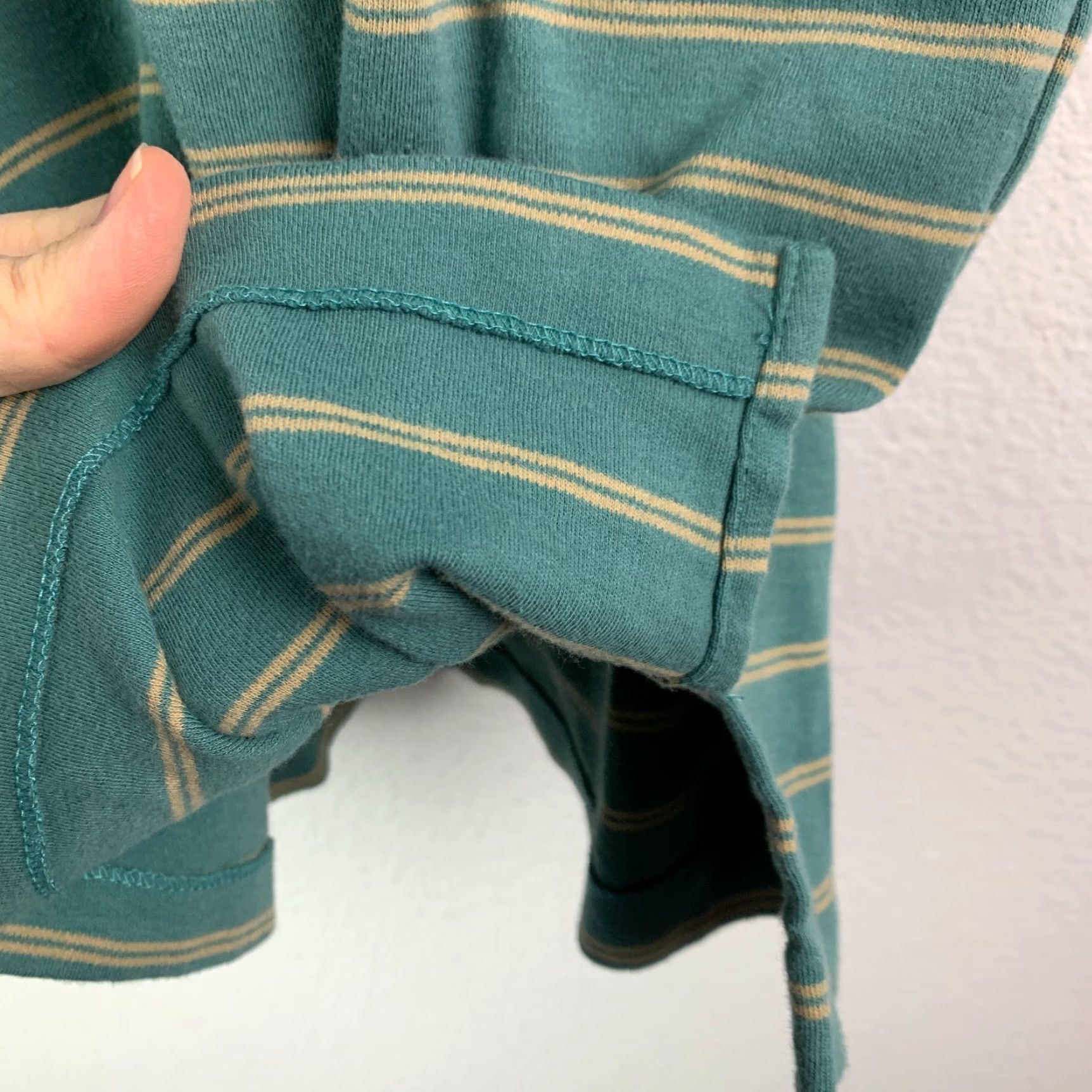 Vintage VINTAGE Silver Unicorn Polo Shirt 70s Striped Green Large Men 100% Cotton Casual Short Sleeve Collared Shirt Size US L / EU 52-54 / 3 - 4 Thumbnail