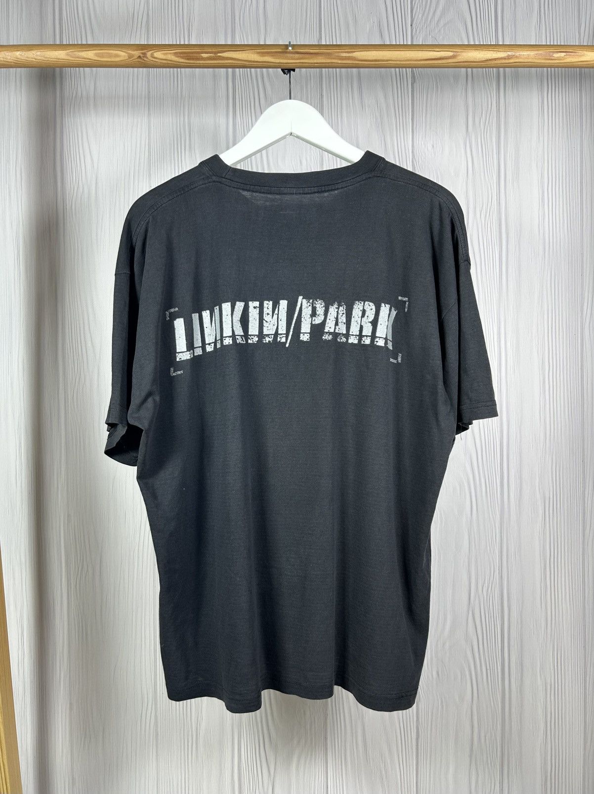 Band Tees Rare! Vintage 2002 Linkin Park Hybrid Theory Album T-Shirt Size US XL / EU 56 / 4 - 2 Thumbnail