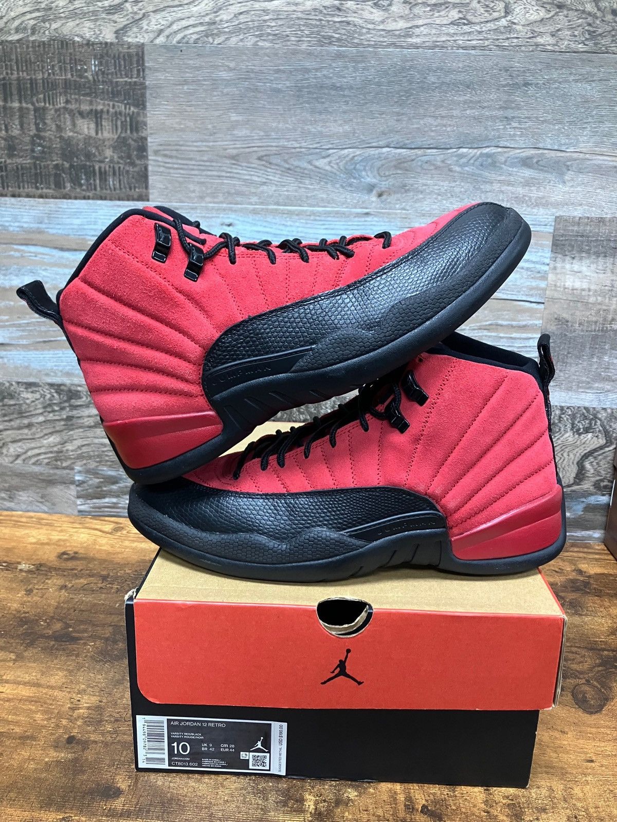 Jordan Brand 10-Air Jordan 12 Reverse Flu Game Size US 10 / EU 43 - 1 Thumbnail