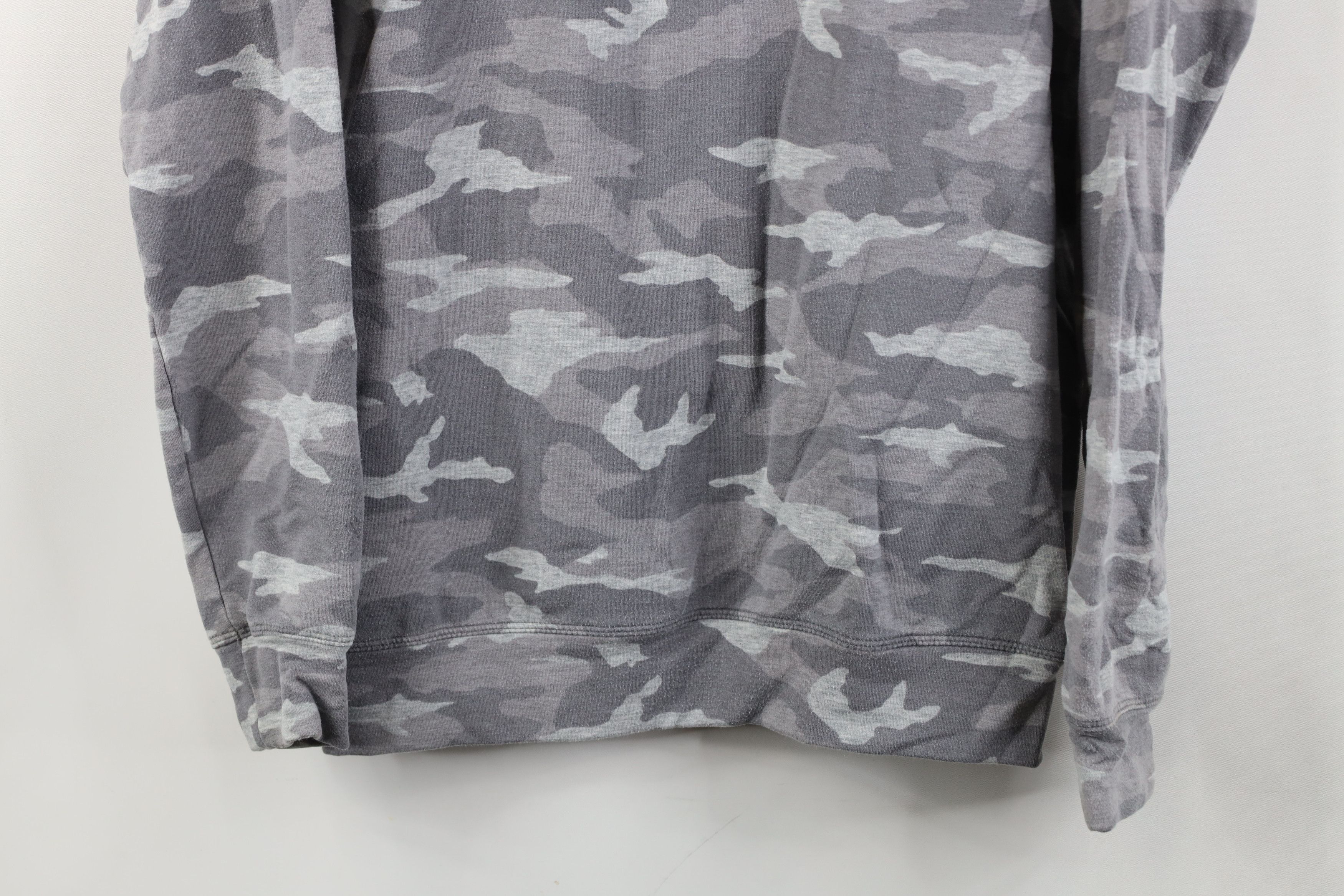 Athleta Athleta Camouflage French Terry Crewneck Sweatshirt Gray Size XS / US 0-2 / IT 36-38 - 3 Thumbnail