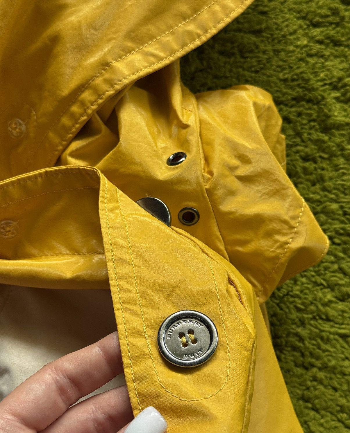 Burberry Burberry Brit yellow raincoat jacket Size M / US 6-8 / IT 42-44 - 13 Thumbnail