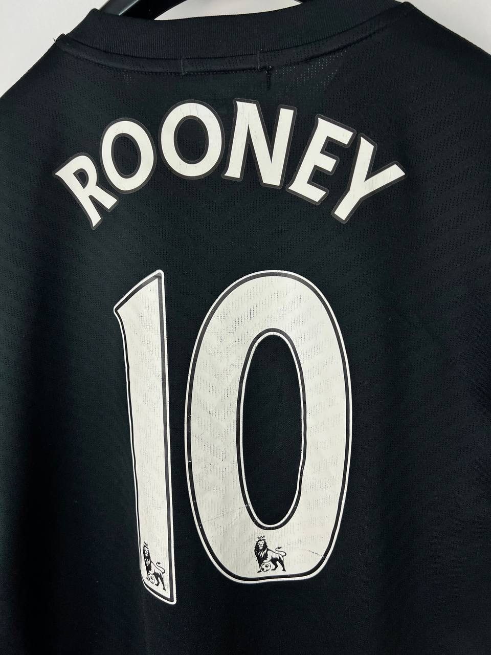 Vintage Manchester United Rooney 10 vintage jersey t-shirts size L Size US L / EU 52-54 / 3 - 9 Thumbnail