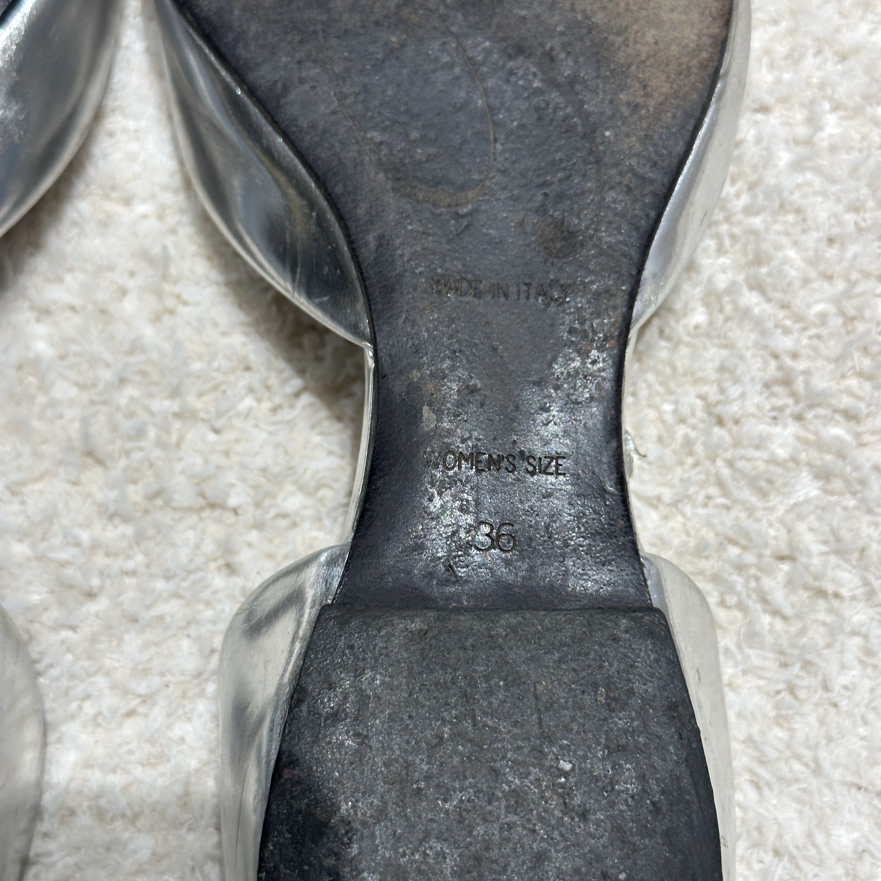 Roger Vivier Roger Vivier Silver Buckle Flats – Size 36 (US 6) Size US 6 / IT 36 - 6 Thumbnail