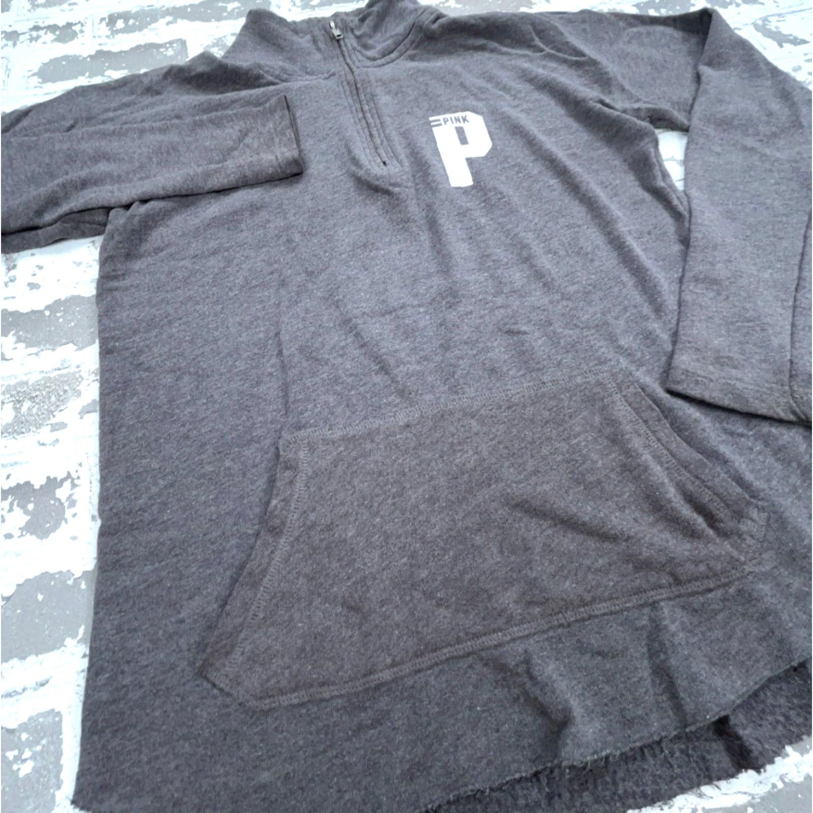 Victoria's Secret Victoria's Secret Sweatshirt Women Small Gray White Pullover Zip Hooded All Seasons Pockets Logo Size S / US 4 / IT 40 - 4 Thumbnail