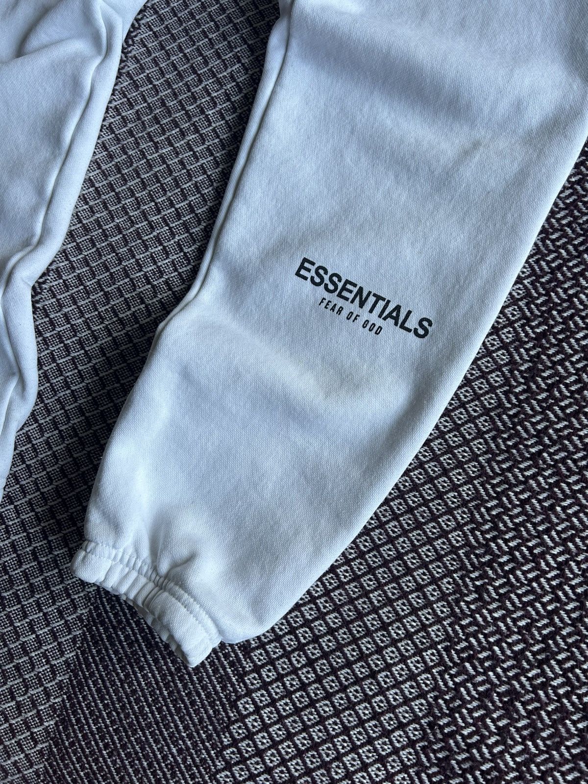 Essentials × Fear of God Fear Of God Essentials White Sweatpants Women Size 26" / US 2 / IT 38 - 4 Thumbnail