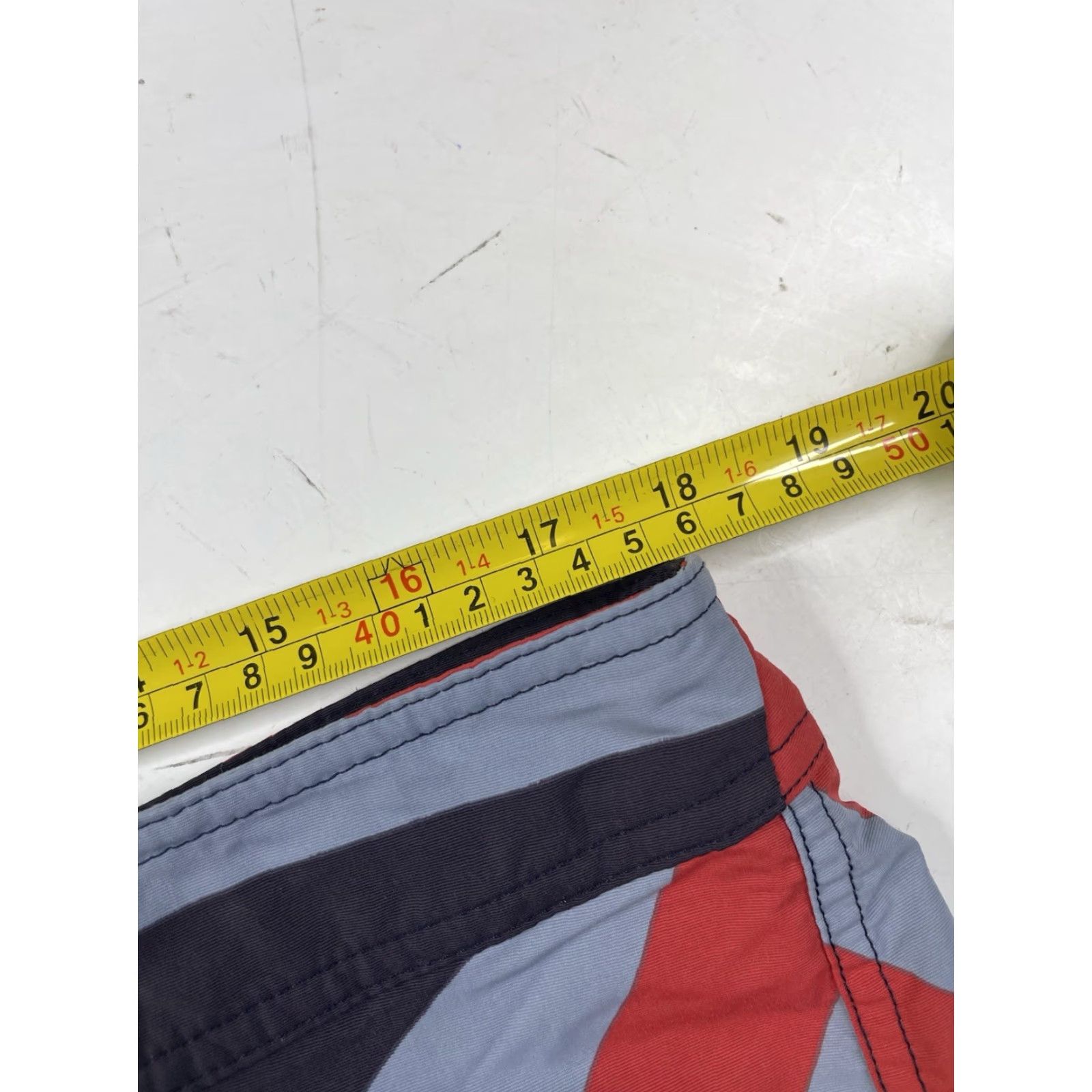 Patagonia Patagonia Shorts Men 36 Minimalist Wavefarer Board Swim Trunks Geometric Blue Nylon Stretch Regular Recreational Surfing Size US 36 / EU 52 - 5 Thumbnail