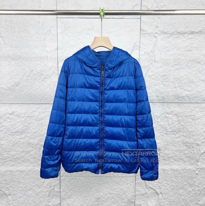 Max Mara MaxMara Women's Blue Down Jacket . Size XXS / US 00 / IT 34 - 1 Thumbnail