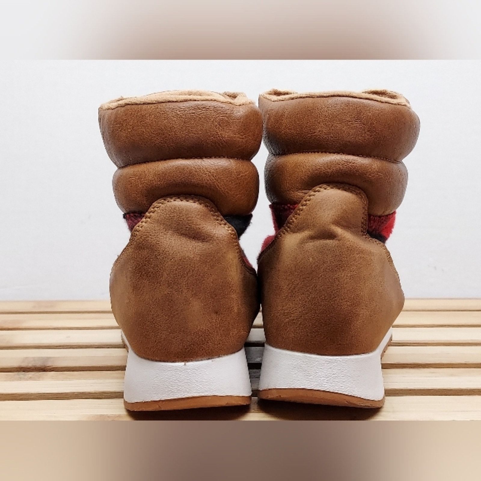 American Eagle Outfitters American Eagle Womens | Red Flannel | Winter Boots Size 9 Size US 9 / IT 39 - 8 Thumbnail