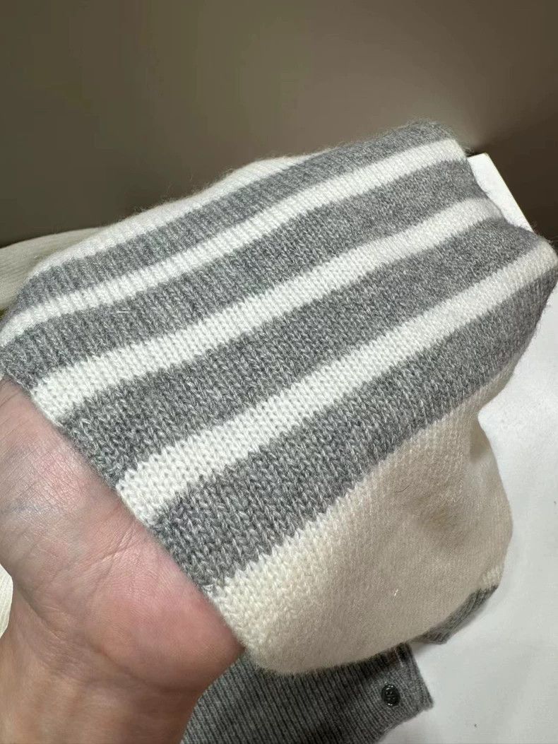 Thom Browne thom browneFW23 Old money style classic four-striped wool c Size US M / EU 48-50 / 2 - 4 Thumbnail