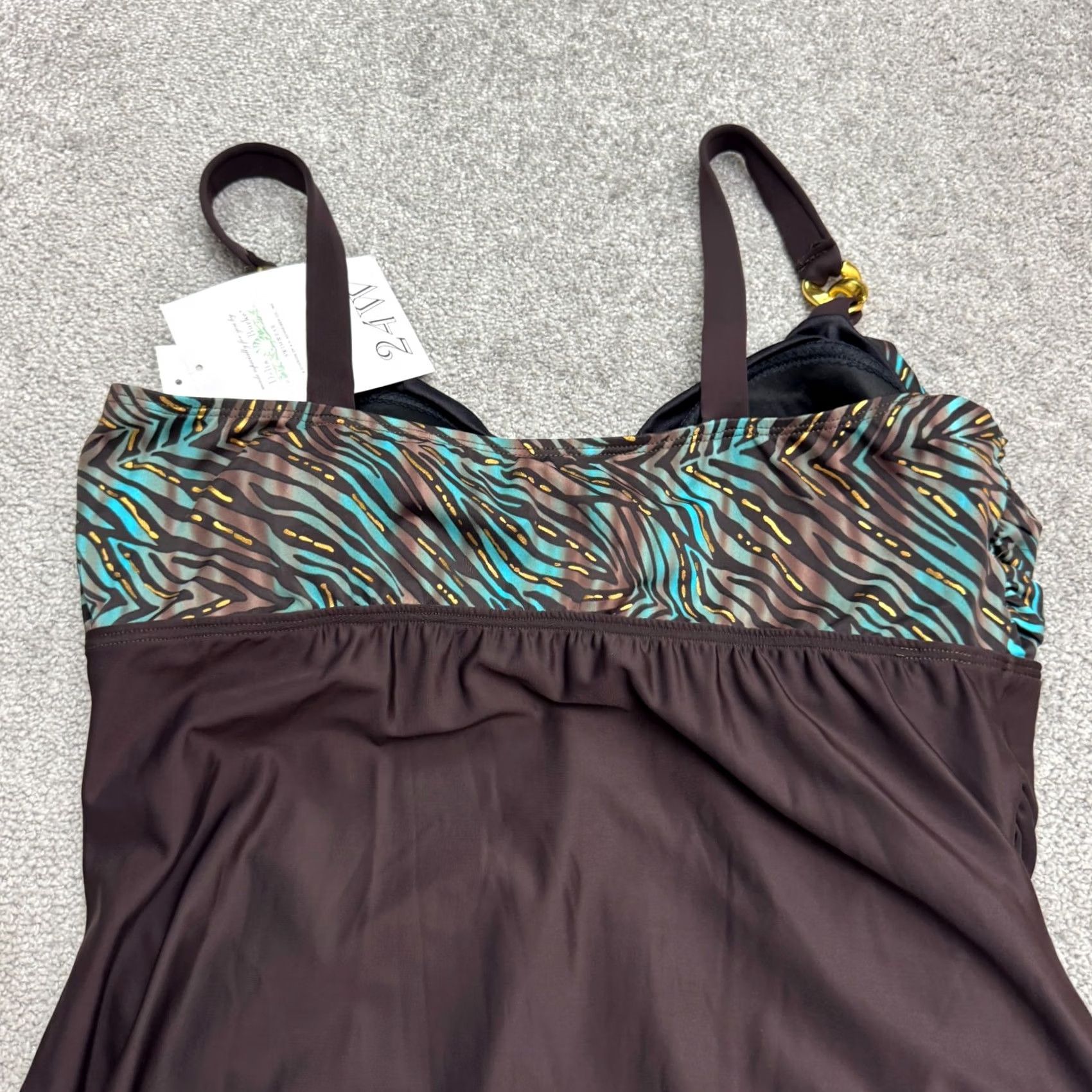 Delta Delta Burke Womens 24W One Piece Animal Print Pice swimwear Gold Brown Beach NWT Size ONE SIZE - 3 Thumbnail