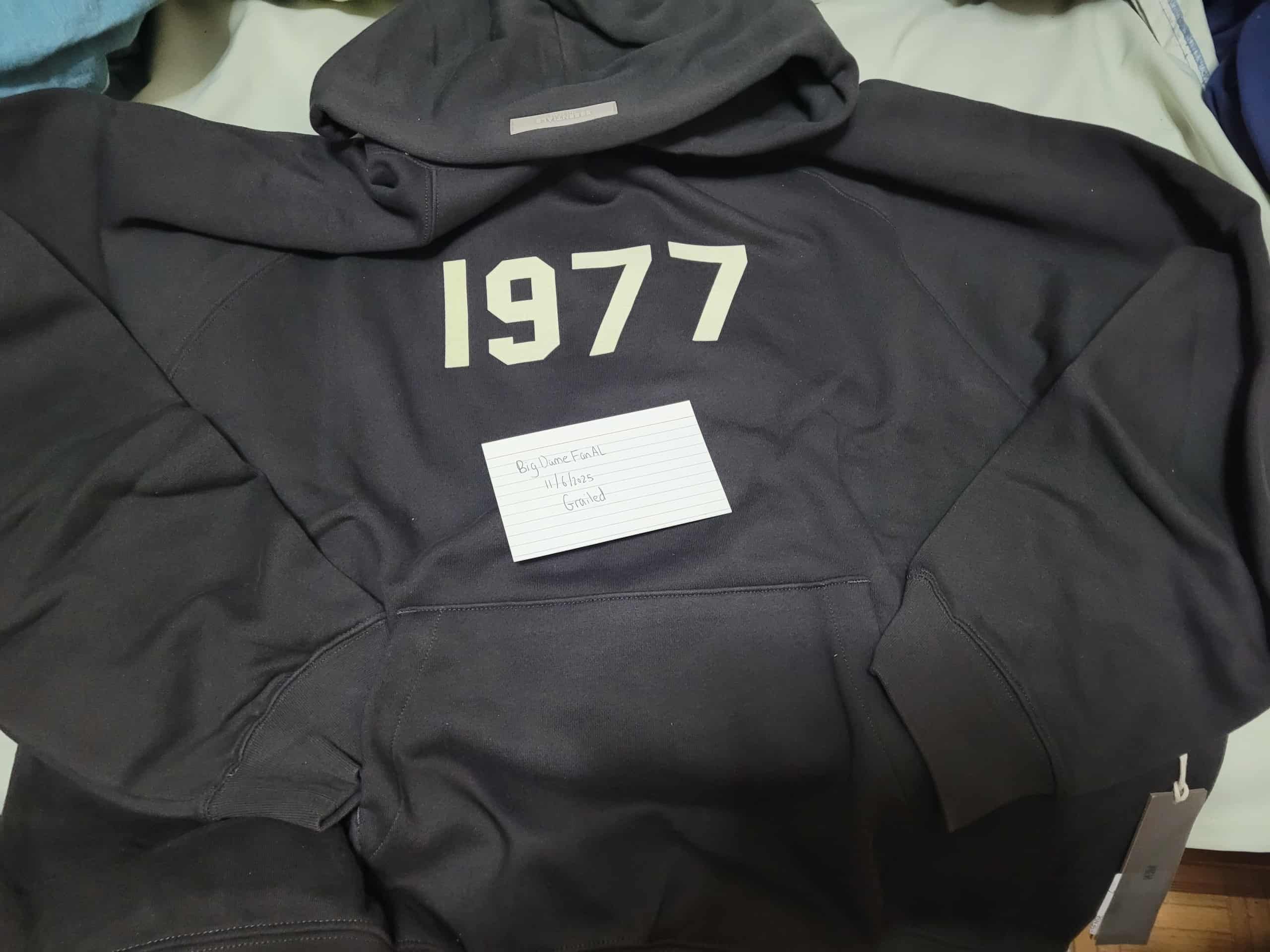 Fear of God size L Fear of God Essentials 1977 Hoodie Iron Size US L / EU 52-54 / 3 - 4 Thumbnail