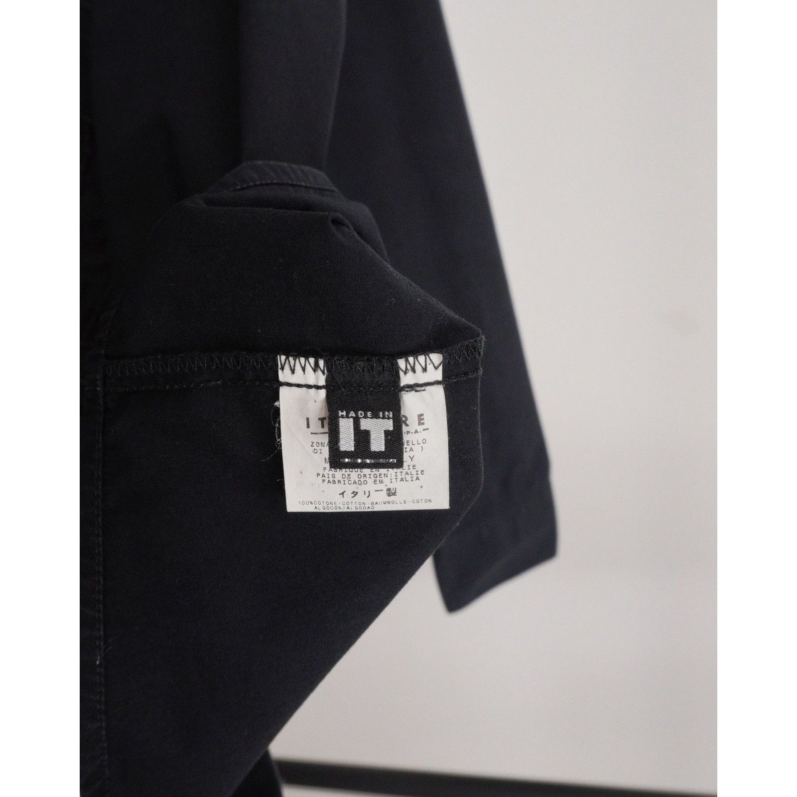 Versace Vintage versace classic medusa black shirt Size US L / EU 52-54 / 3 - 6 Thumbnail