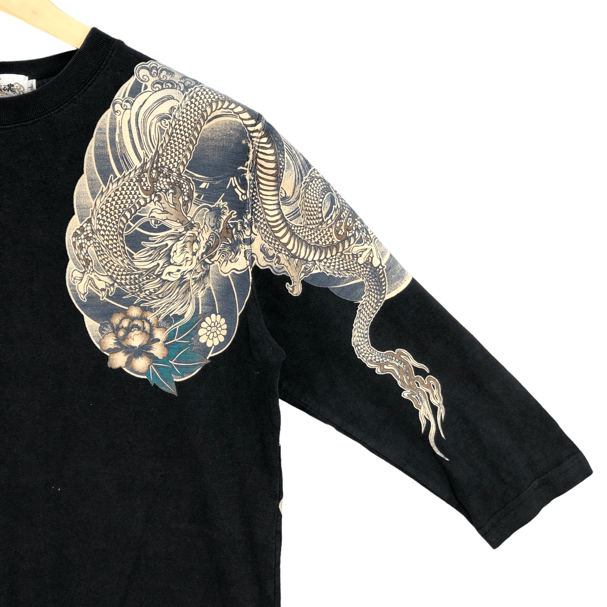 Japanese Brand VINTAGE KARA KURI TAMASHI ART YAKUZA DRAGON 3Q TEE #6014-218 Size US L / EU 52-54 / 3 - 7 Thumbnail