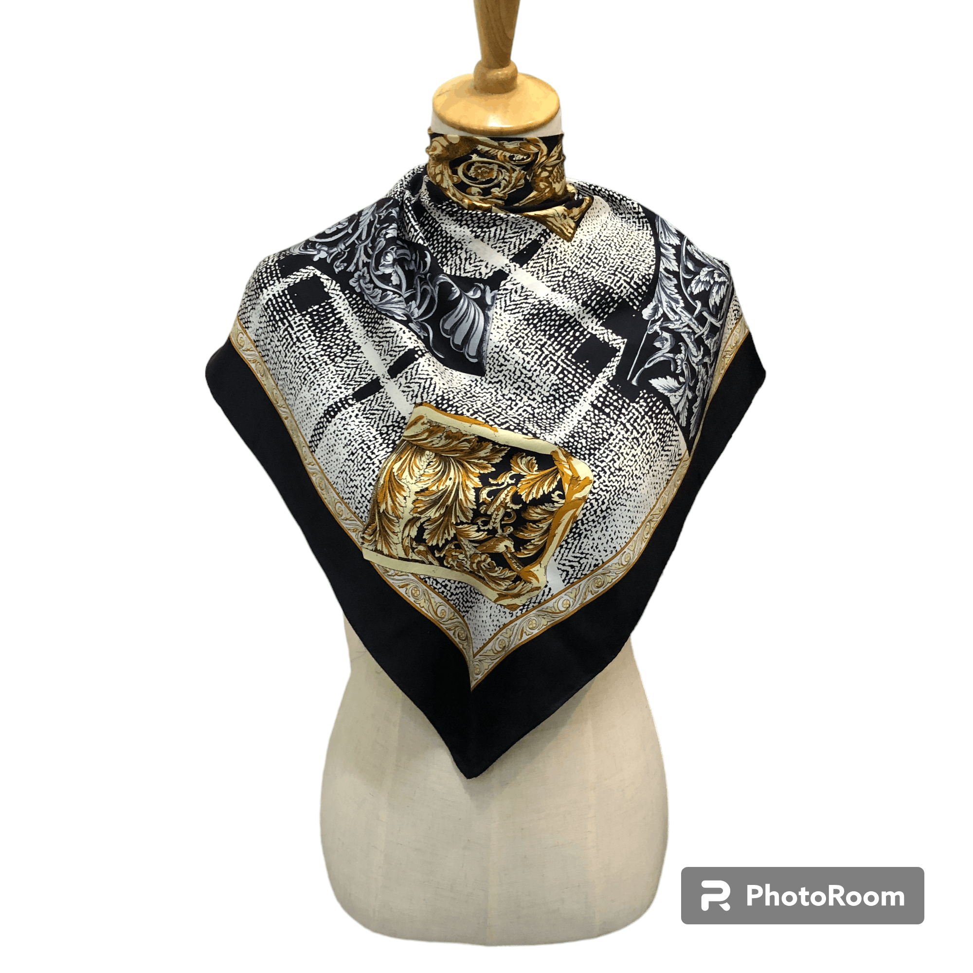 Vintage Vintage Luxury Abstract Baroque Silk Scarf M1362 Size ONE SIZE - 1 Thumbnail