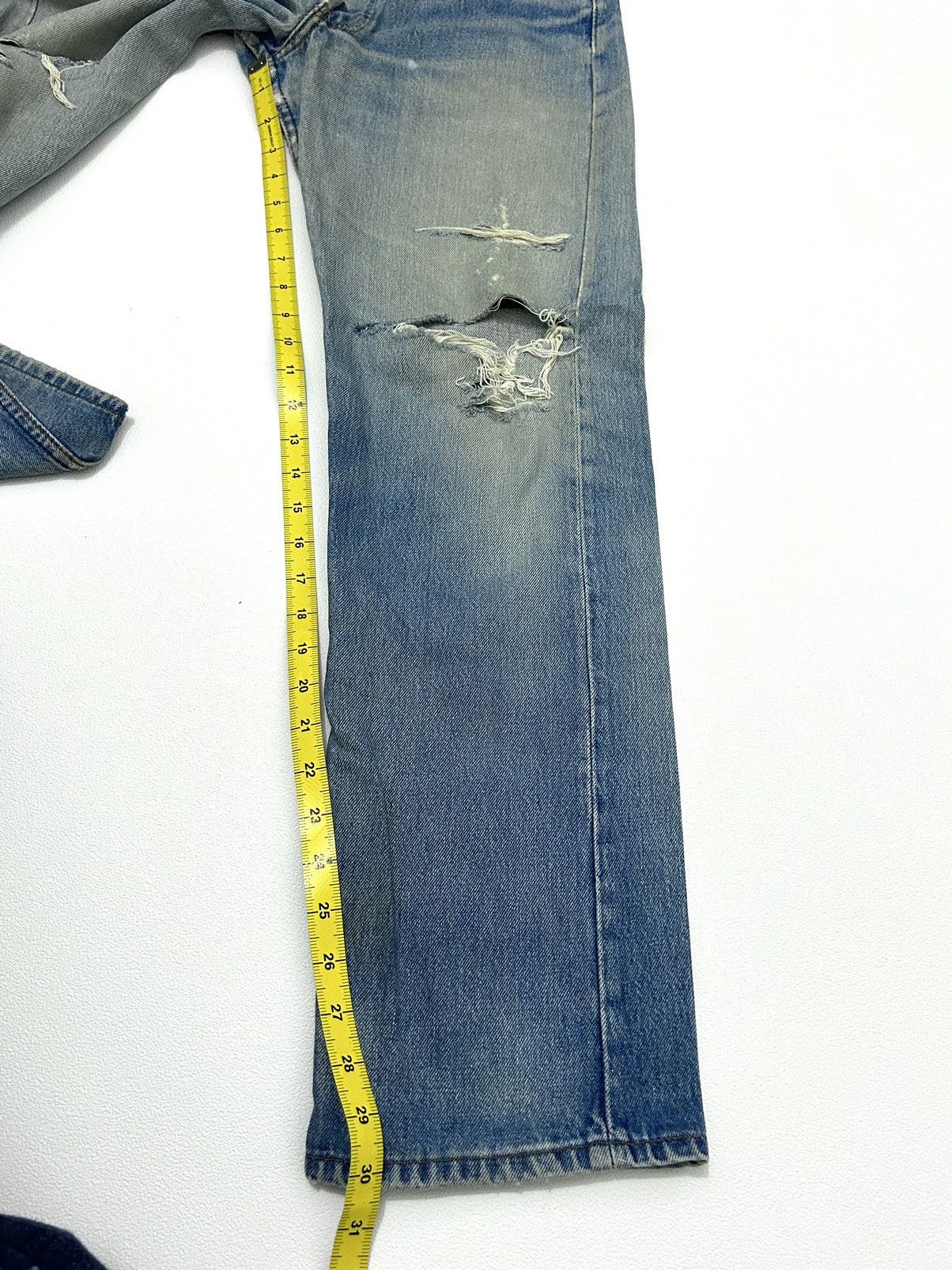 Levi's × Levi's Vintage Clothing Vintage Levis 501 xx Distressed Jeans Size US 30 / EU 46 - 21 Thumbnail