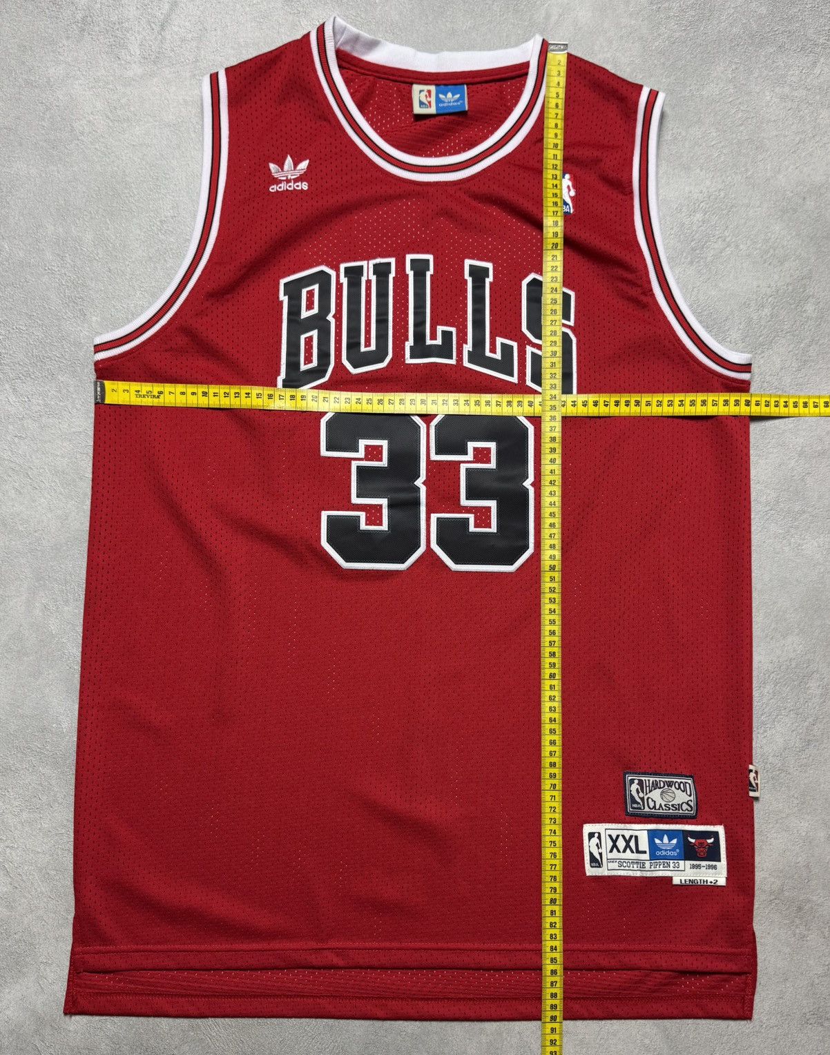 Adidas Chicago Bulls Scottie Pippen #33 Hardwood Classics Jersey Size US XXL / EU 58 / 5 - 13 Thumbnail