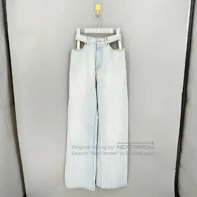Maison Margiela Maison Margiela Light Blue Denim Wide-Leg Jeans . Size 23" - 1 Thumbnail