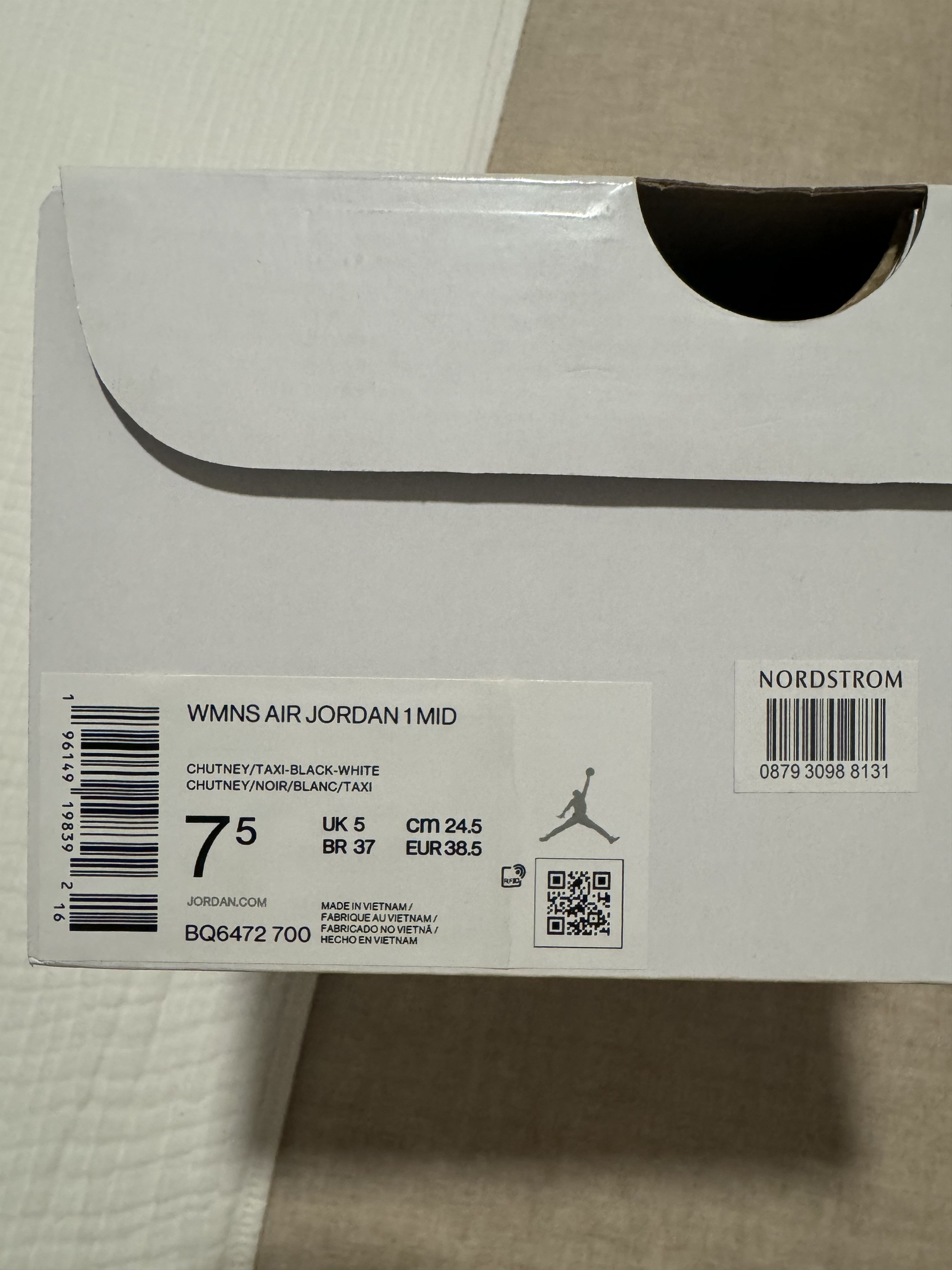 Jordan Brand × Nike NIB Women’s Air Jordan 1 Mid Chutney Size US 7.5 / IT 37.5 - 13 Thumbnail