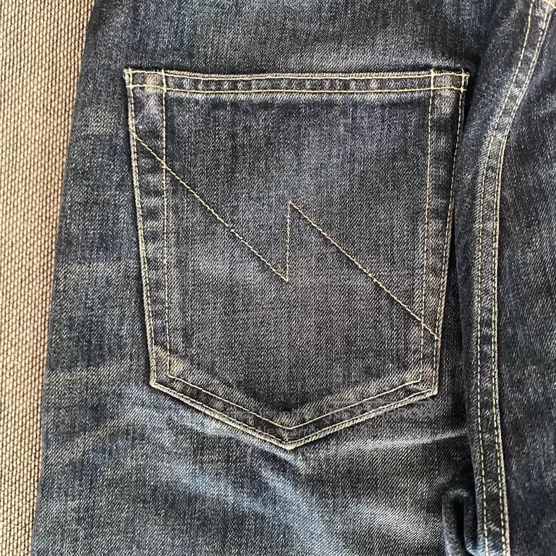 Neighborhood Neighborhood size M Basic Washed Denim Jeans Size US 27 - 6 Thumbnail