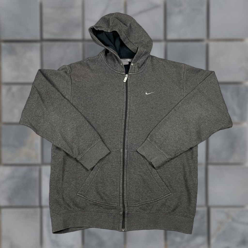 Nike VINTAGE Nike Hoodie Mens L Sweatshirt Swoosh Embroidered Chest Logo Zip Up Graphic Print, Gray, Regular, Pullover, Sports USA Vintage Theme, Men Size US L / EU 52-54 / 3 - 1 Thumbnail