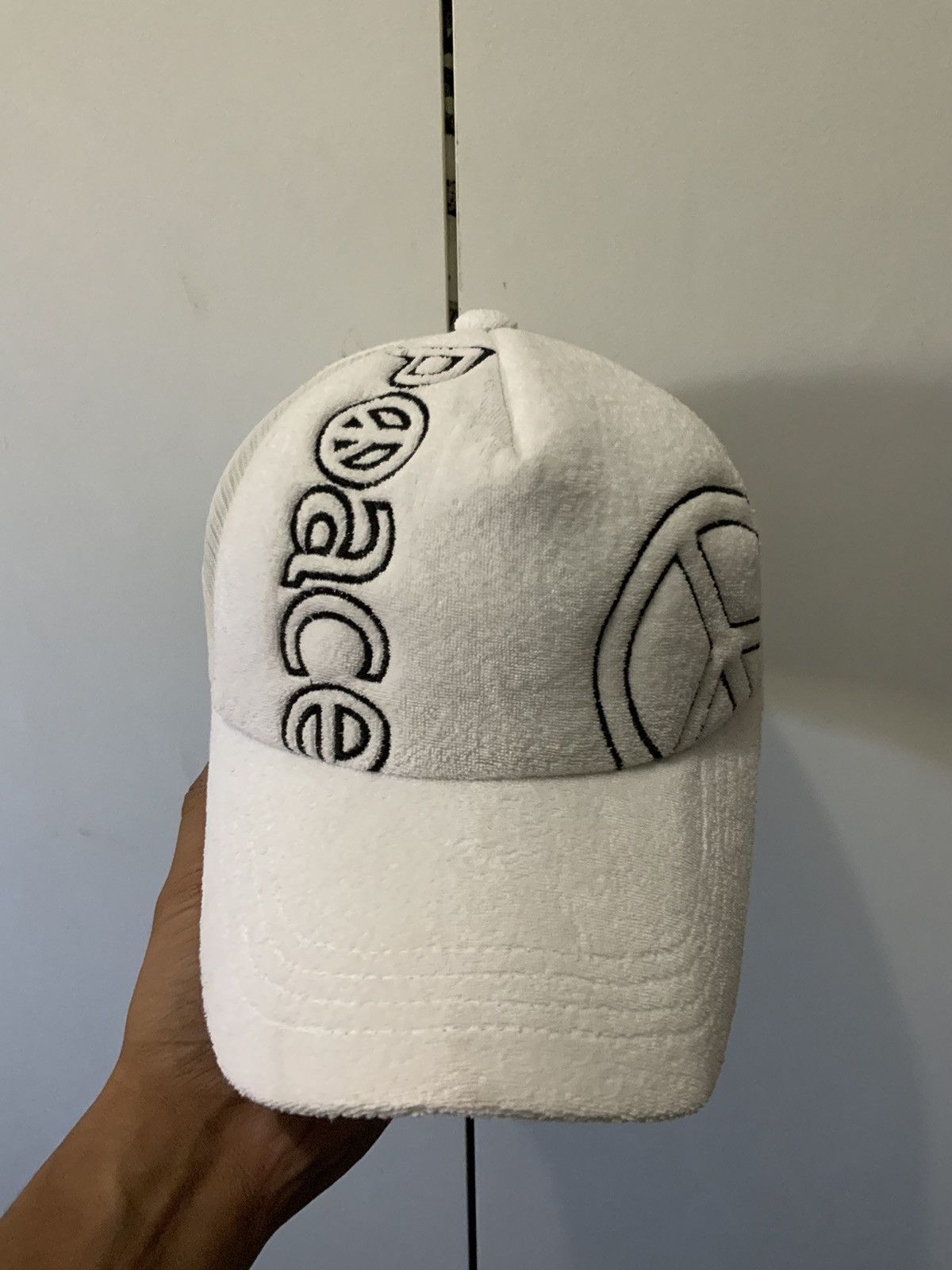 If Six Was Nine Peace Mohair Fur White Trucker Hat Size ONE SIZE - 5 Thumbnail