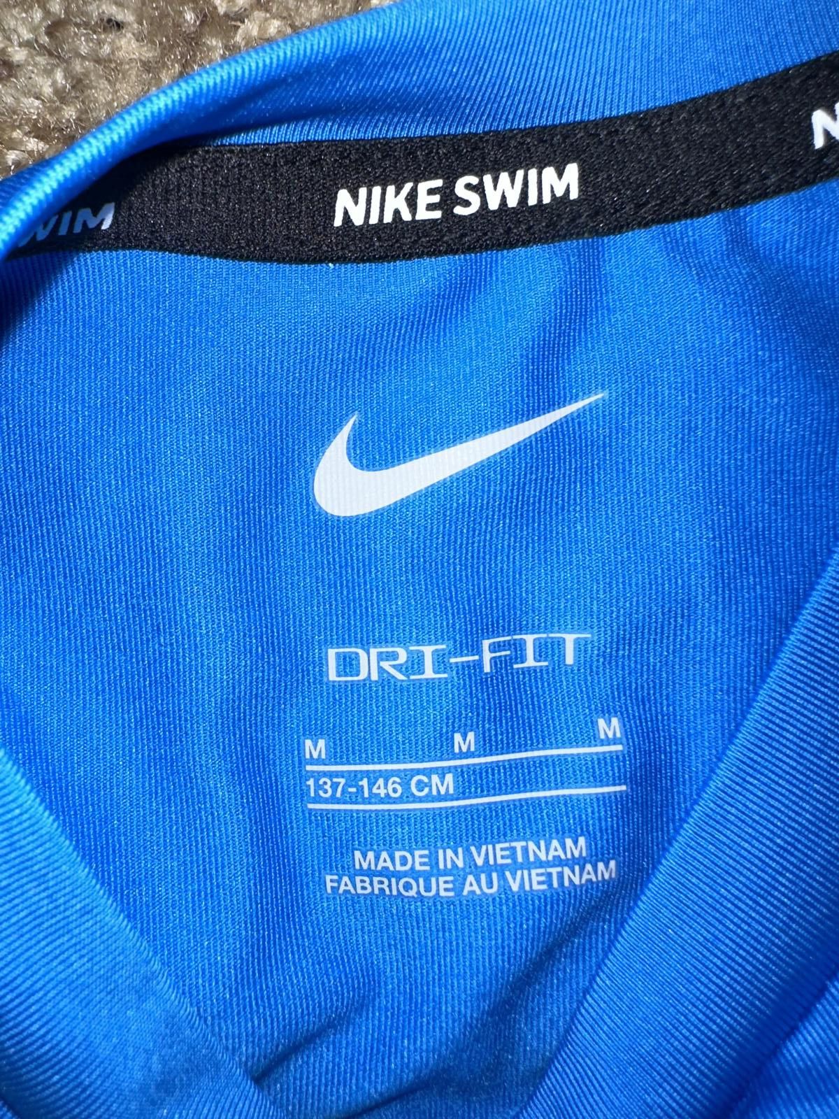 Nike Nike Big Kids (Girl’s) Essential Long Sleeve Hydroguard Blue Shirt Size XXS / US 00 / IT 34 - 2 Thumbnail
