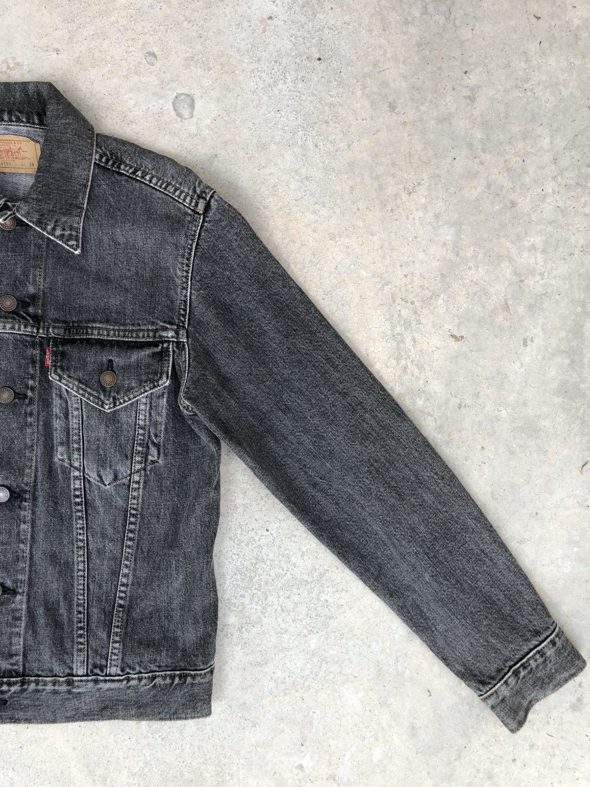 Levi's Vintage 90s Levis Denim Jacket Distressed Denim Size US M / EU 48-50 / 2 - 4 Thumbnail