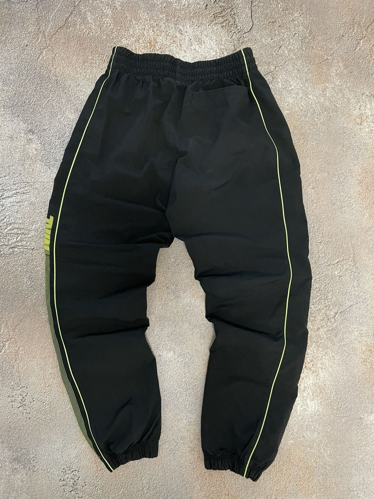 Nike Vintage Nike Big Logo Nylon Track Pants Size US 32 / EU 48 - 8 Thumbnail