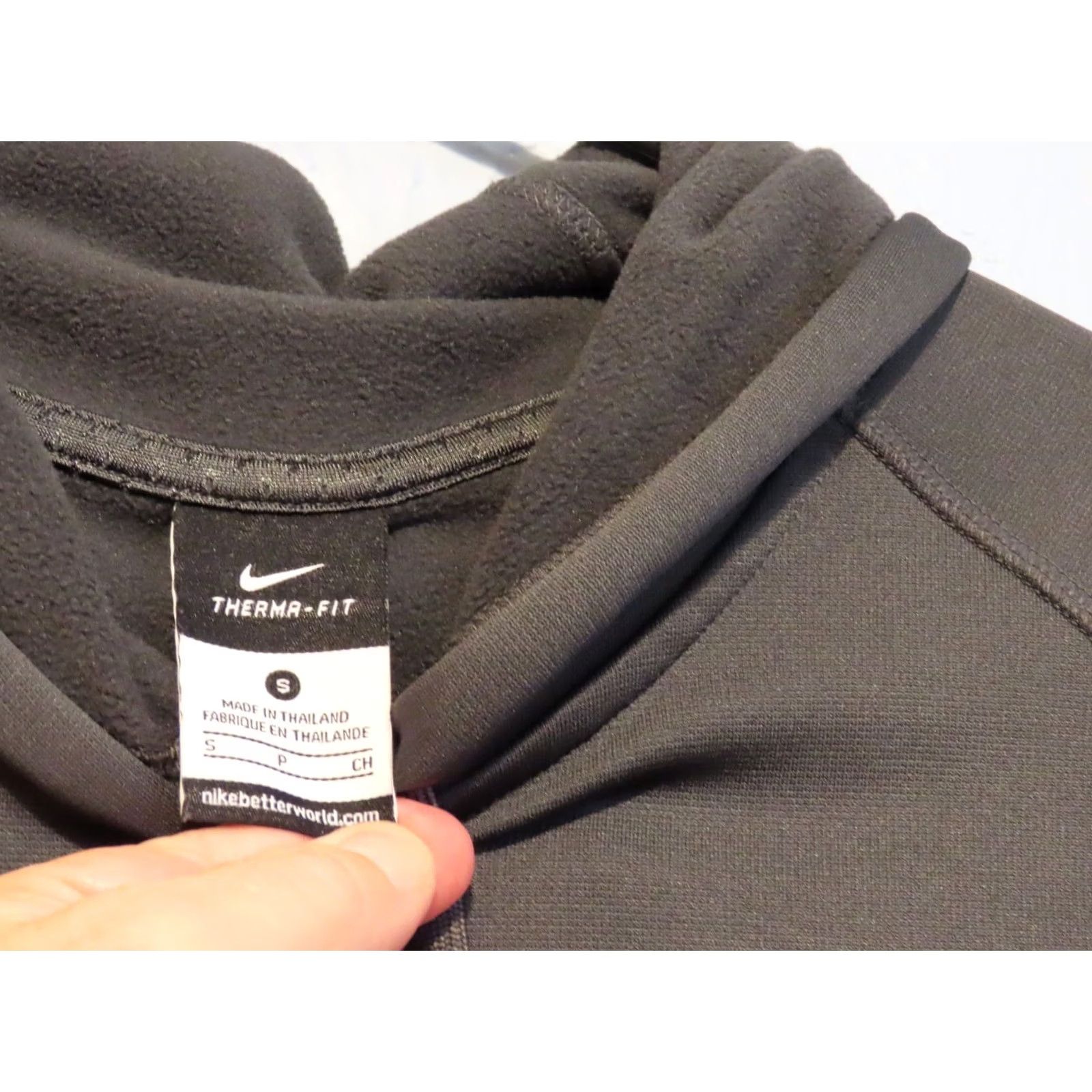 Nike VINTAGE Nike Therma Fit Livestrong Hoodie Men S Black Pink Circle Logo Pullover Size US S / EU 44-46 / 1 - 5 Thumbnail