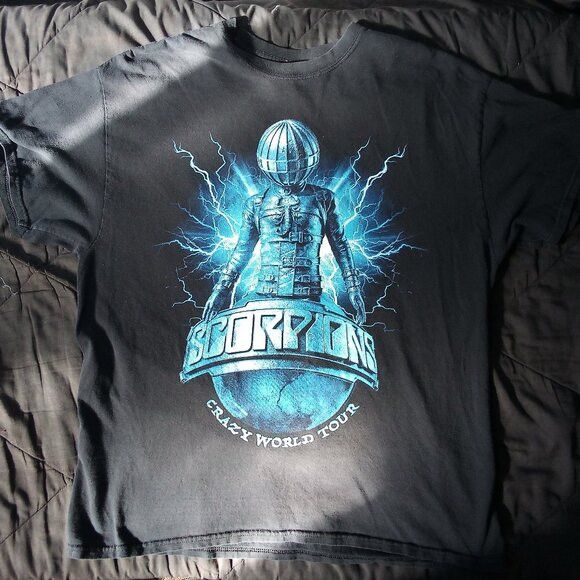 Band Tees Scorpions Crazy World Tour 2017 T-Shirt Size US XL / EU 56 / 4 - 2 Thumbnail