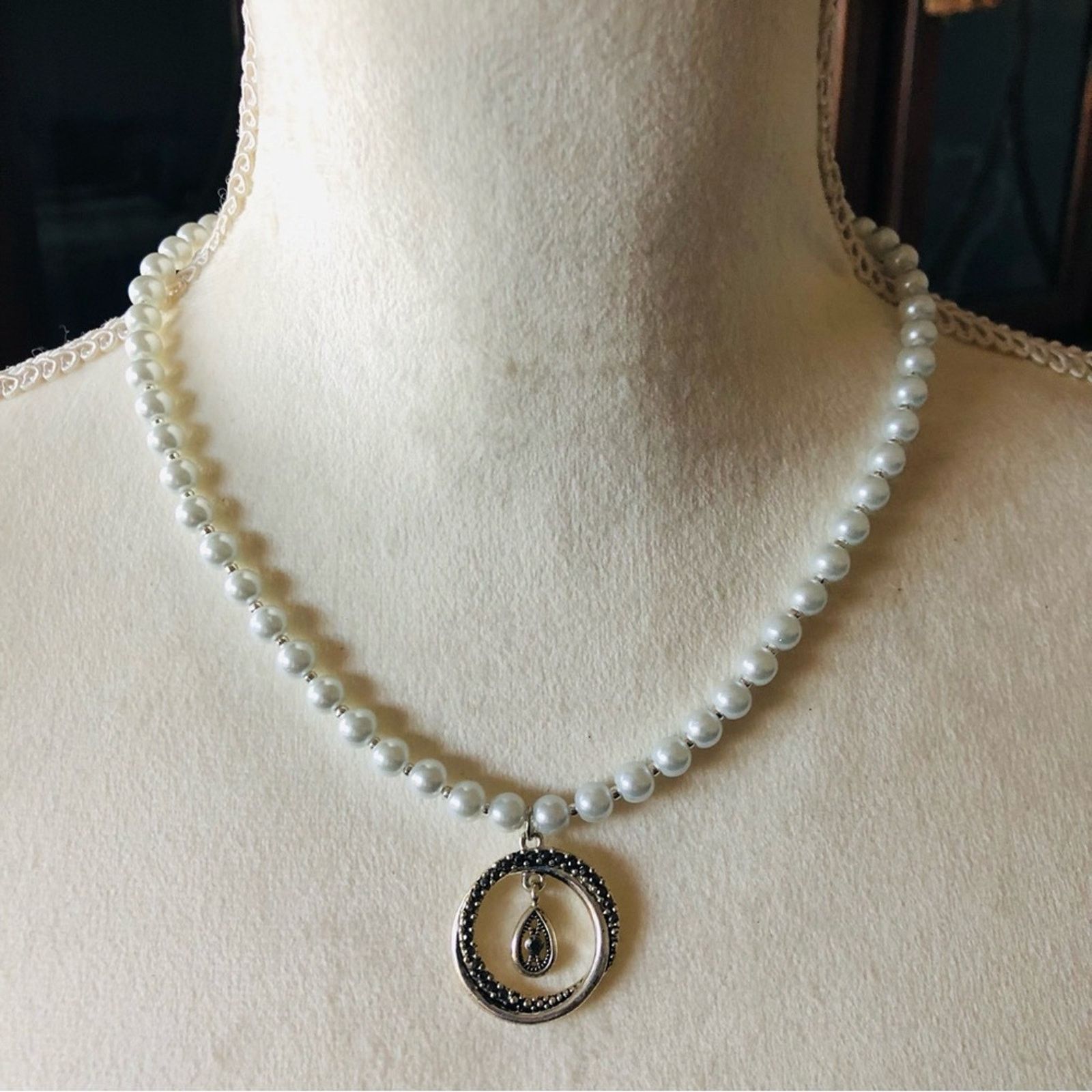 Handmade Handcrafted repurpose genuine marcasite glass Pearl necklace Size ONE SIZE - 2 Thumbnail