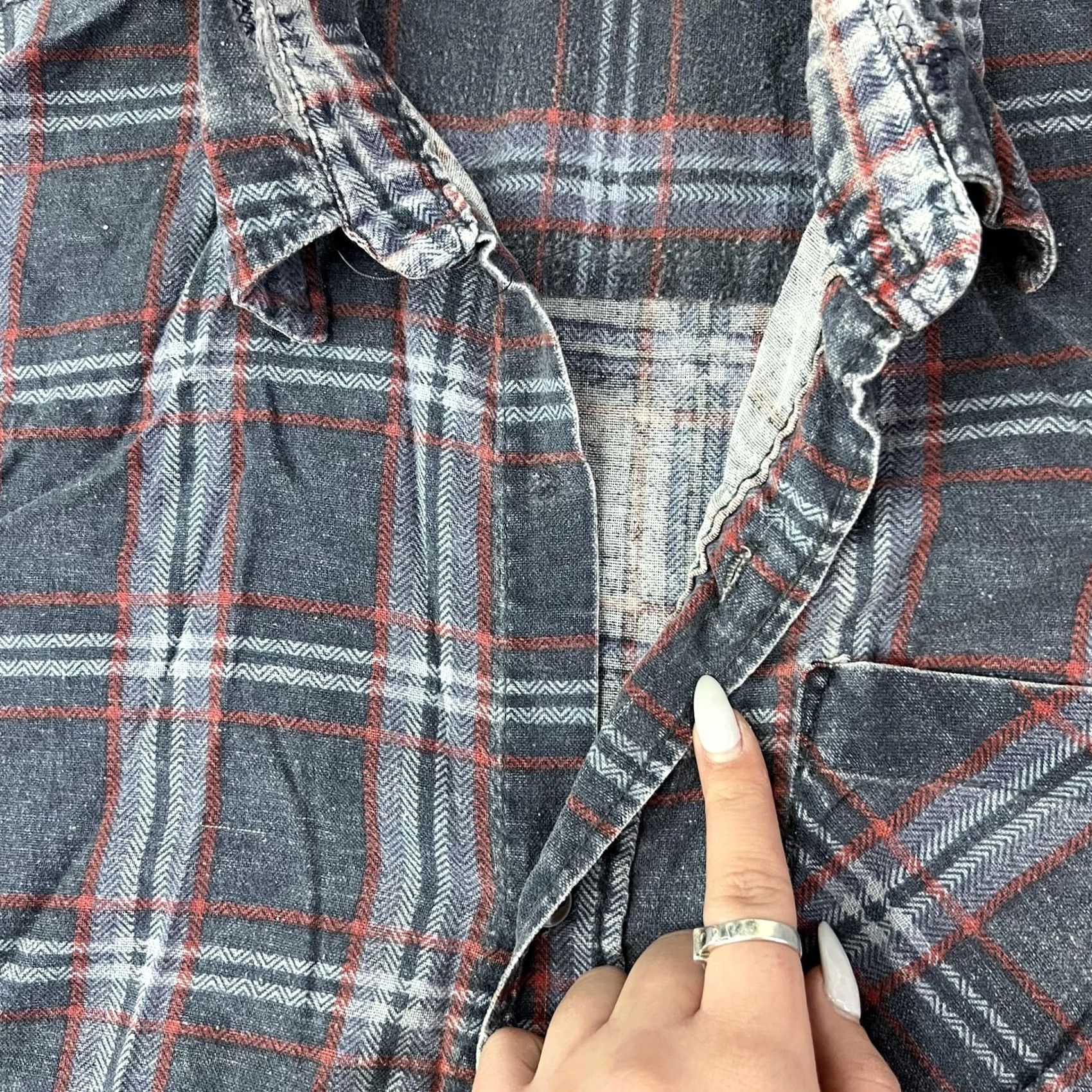 Vintage VINTAGE Haband's Ice House Flannels Shirt Mens LT Gray Plaid Button Long Sleeve Size US L / EU 52-54 / 3 - 5 Thumbnail