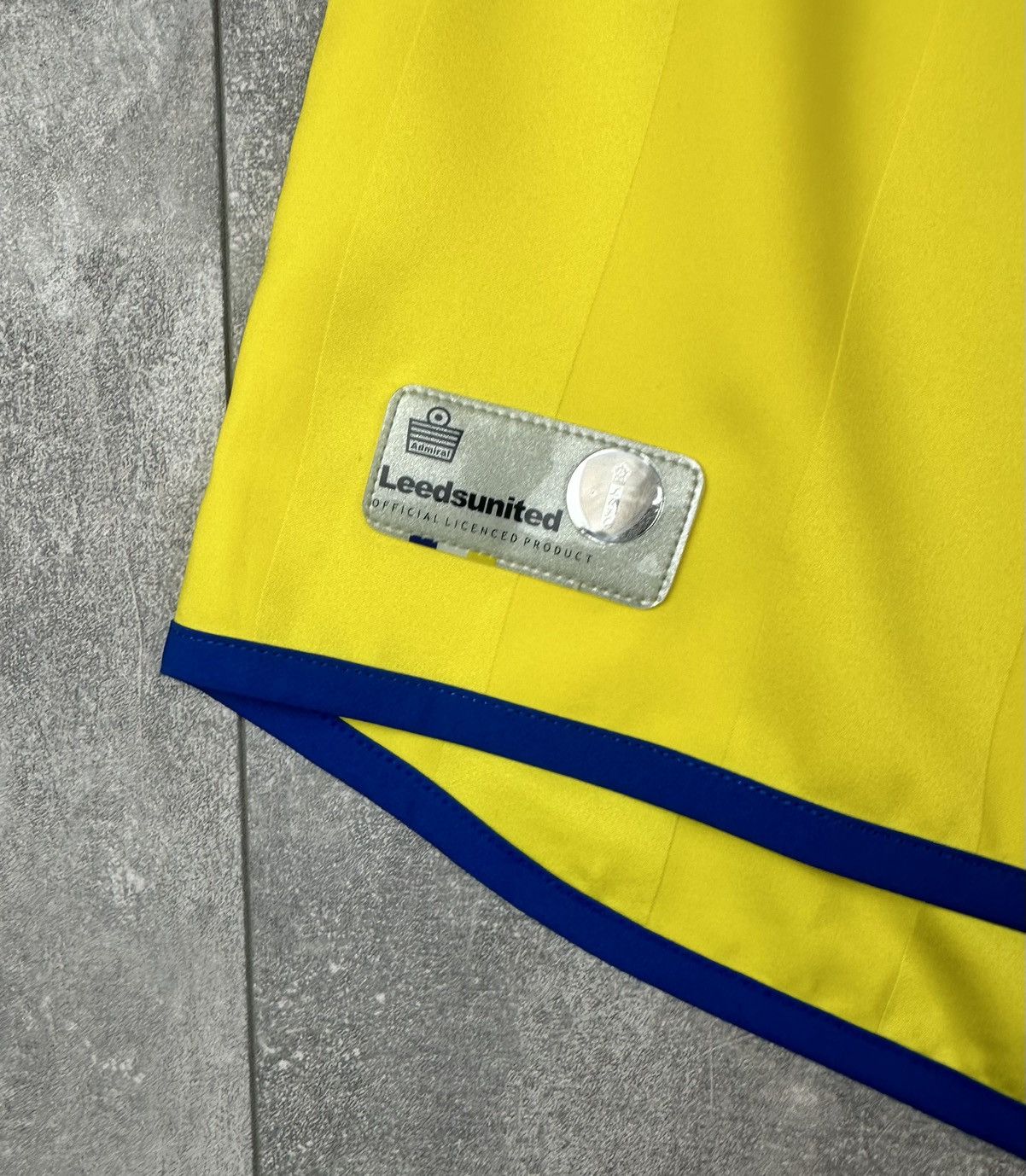Other Admiral Leeds United 2006/07 Away Soccer Football Jersey Size US XL / EU 56 / 4 - 4 Thumbnail