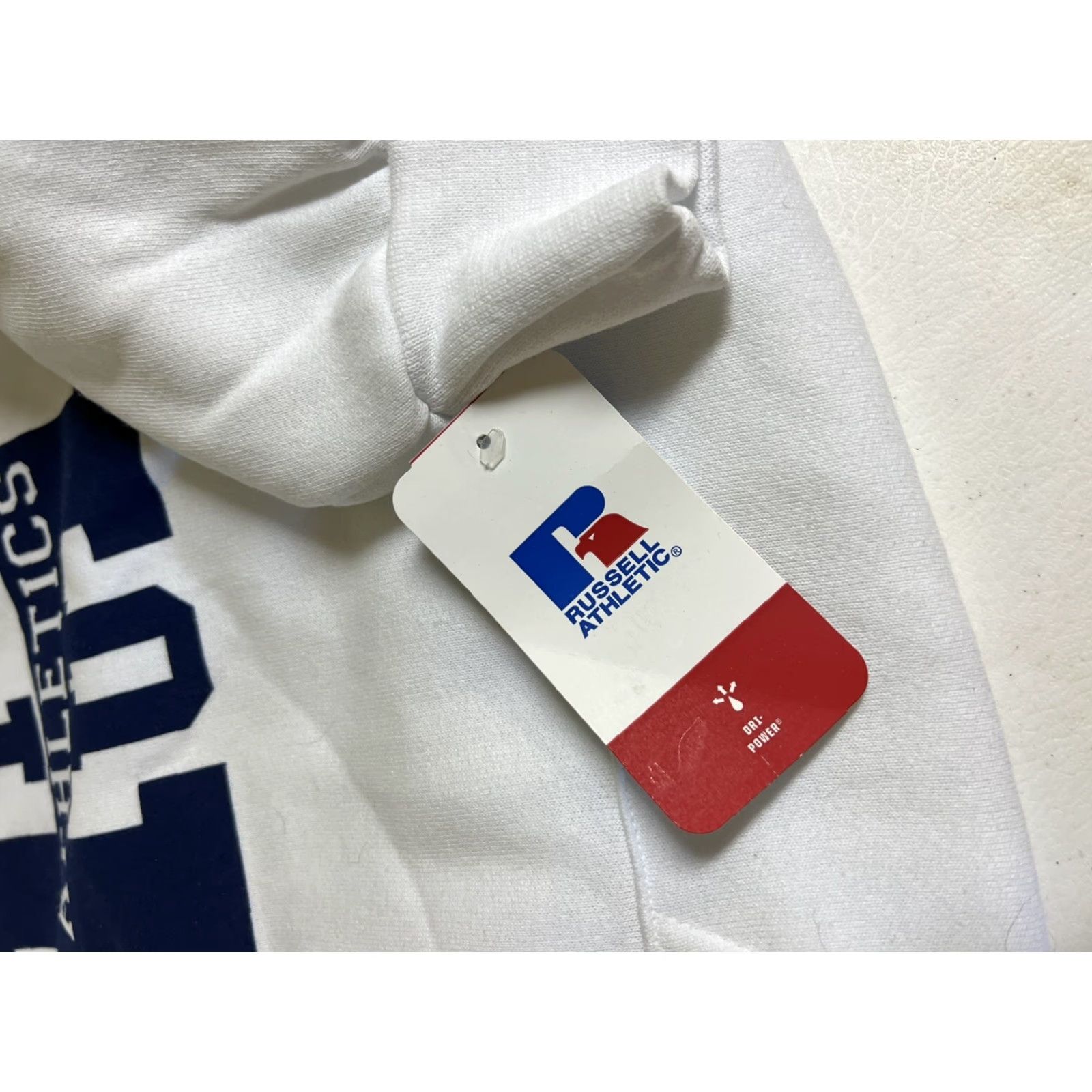 Vintage **Russell White Hoodie Sweatshirt L Pullover** User: Russell White Hoodie Sweatshirt L Pullover Size US L / EU 52-54 / 3 - 3 Thumbnail