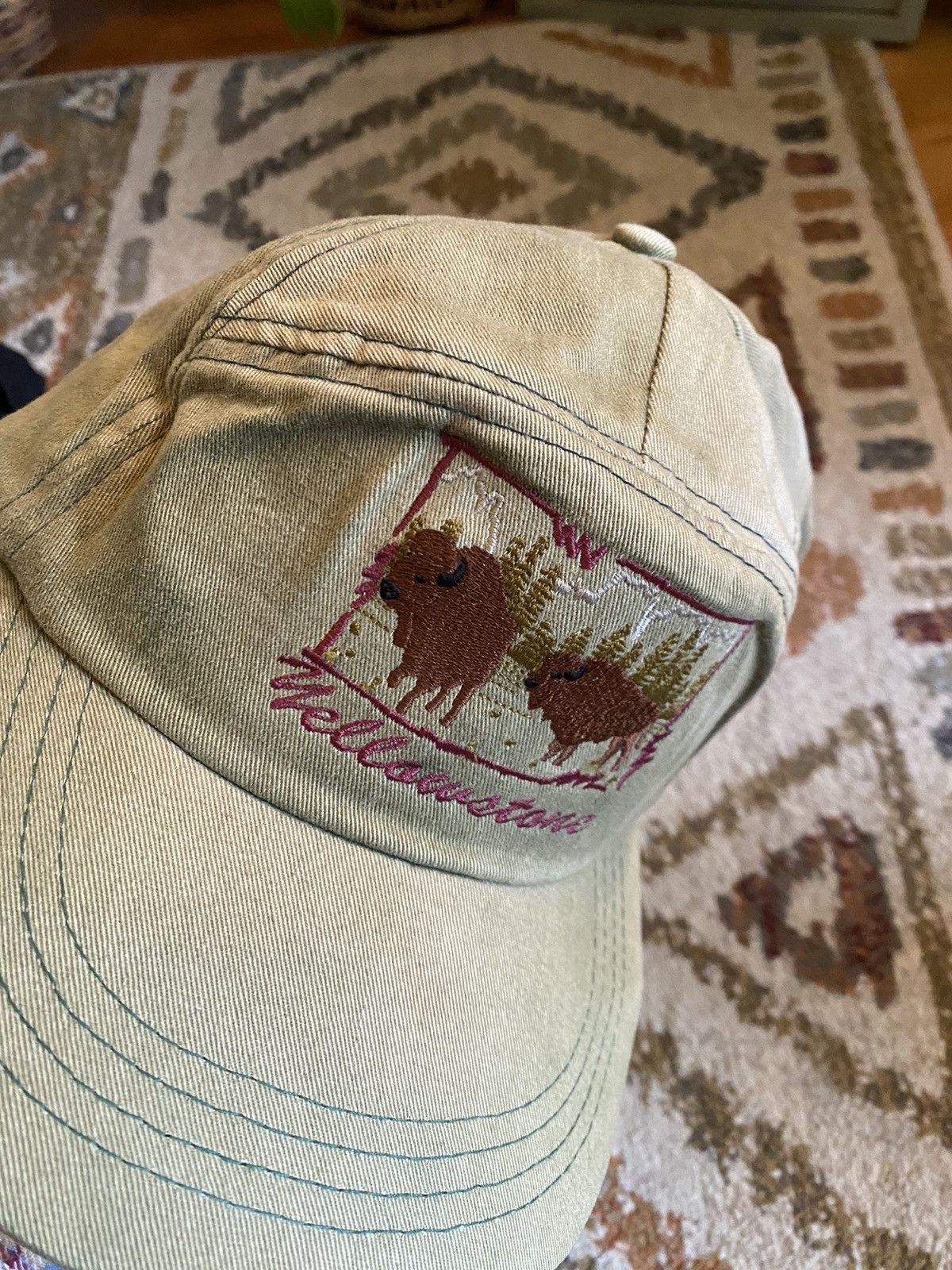 Vintage Vintage Yellowstone park 5 panel style Size ONE SIZE - 2 Thumbnail