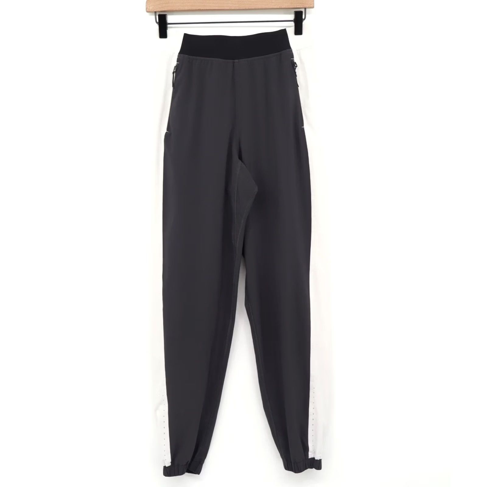 Lululemon Lululemon Women's Adapted State High Rise Jogger Colourblock Black/White Sz 6 Size 28" / US 6 / IT 42 - 2 Thumbnail