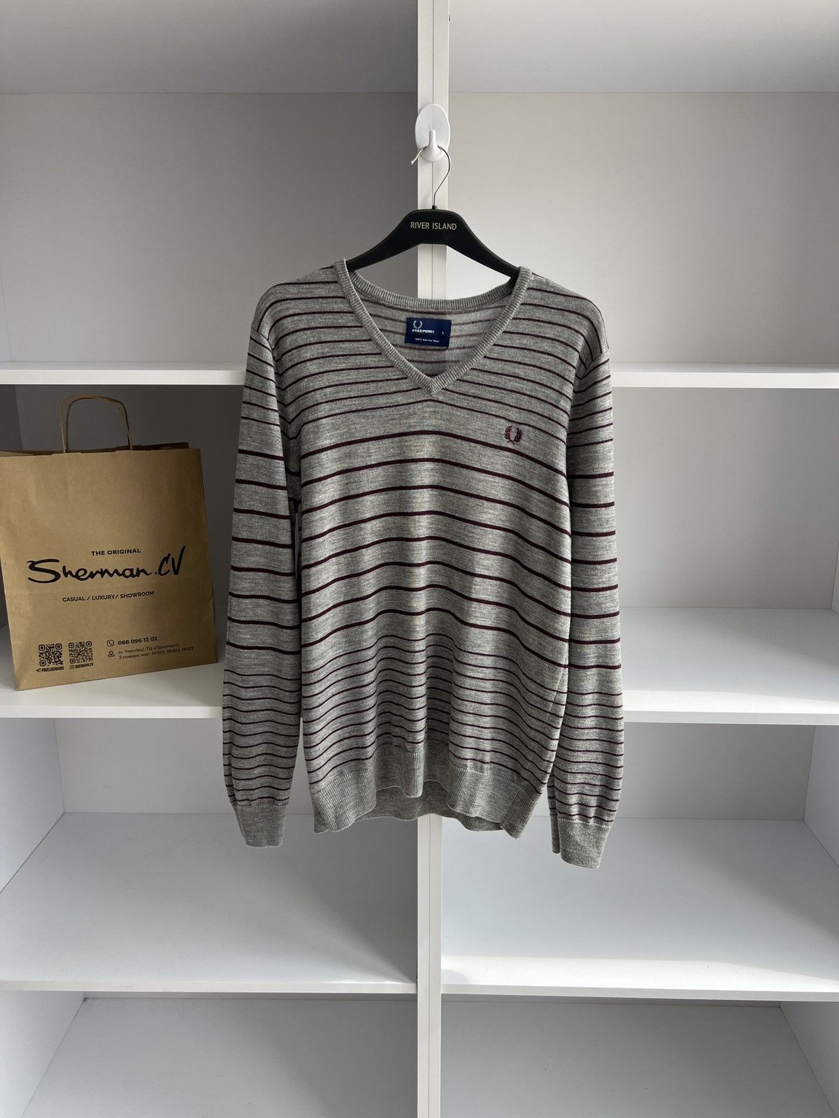 Fred Perry × Vintage Vintage Fred Perry V-neck sweater Size US L / EU 52-54 / 3 - 5 Thumbnail