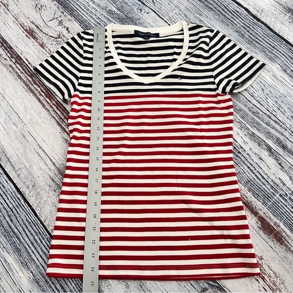 Tommy Hilfiger Classic Tommy Hilfiger Striped T-Shirt Size XS / US 0-2 / IT 36-38 - 7 Thumbnail